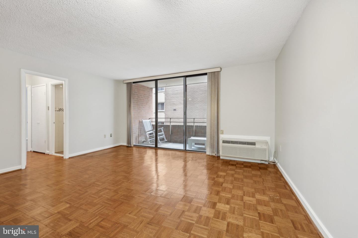 2141 P ST NW #401, WASHINGTON, District Of Columbia 20037, 1 Bedroom Bedrooms, ,1 BathroomBathrooms,Residential,For sale,2141 P ST NW #401,DCDC2202986 MLS # DCDC2202986