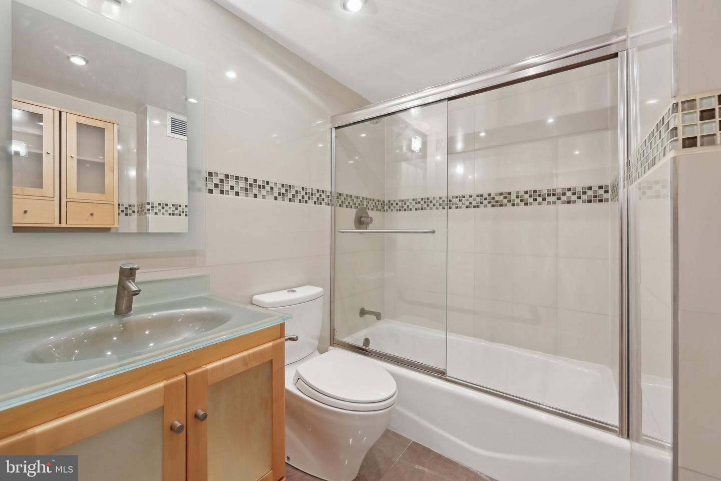 2141 P ST NW #401, WASHINGTON, District Of Columbia 20037, 1 Bedroom Bedrooms, ,1 BathroomBathrooms,Residential,For sale,2141 P ST NW #401,DCDC2202986 MLS # DCDC2202986