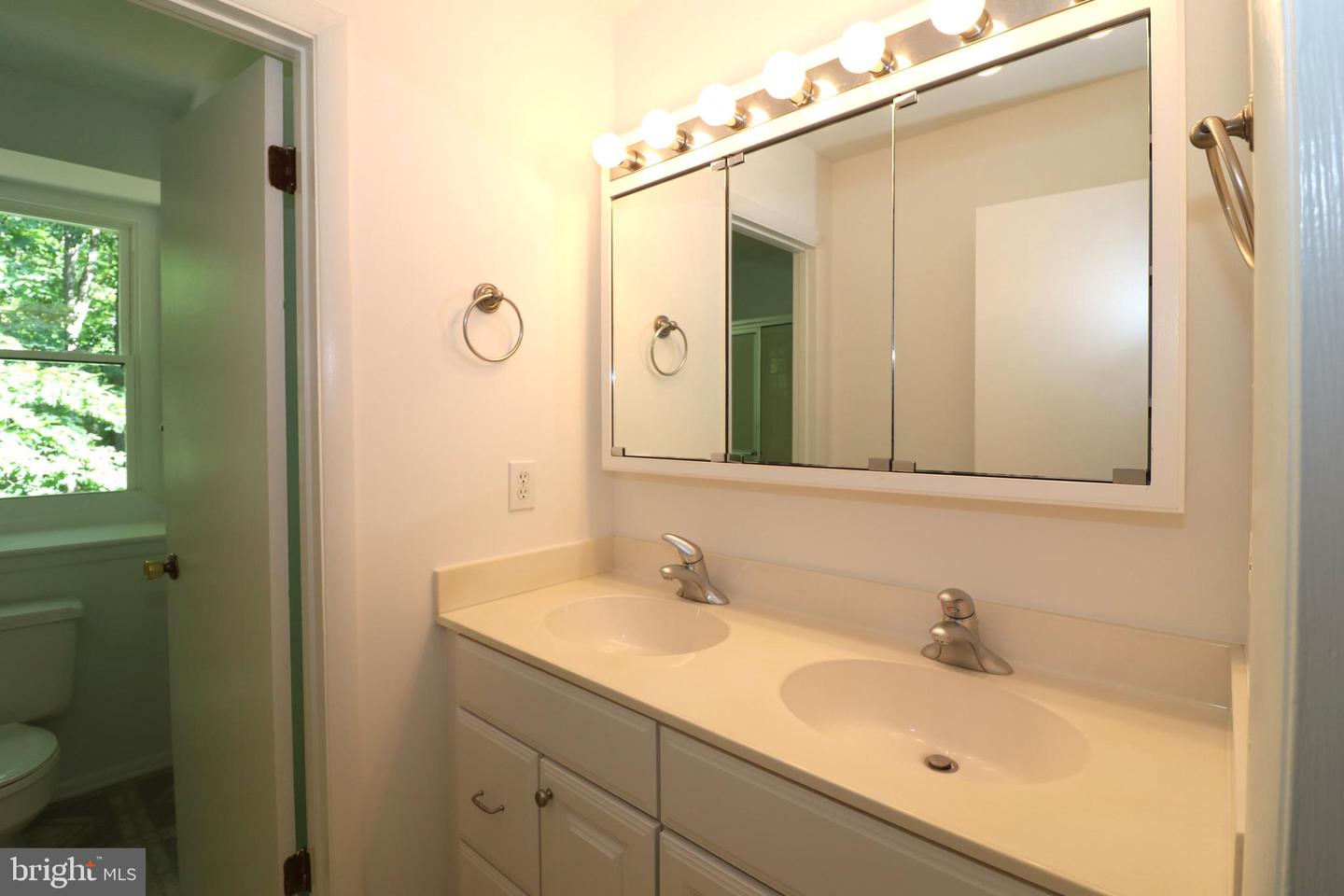 5168 SANDY STONE LN, BROAD RUN, Virginia 20137, 4 Bedrooms Bedrooms, ,2 BathroomsBathrooms,Residential,For sale,5168 SANDY STONE LN,VAFQ2016832 MLS # VAFQ2016832