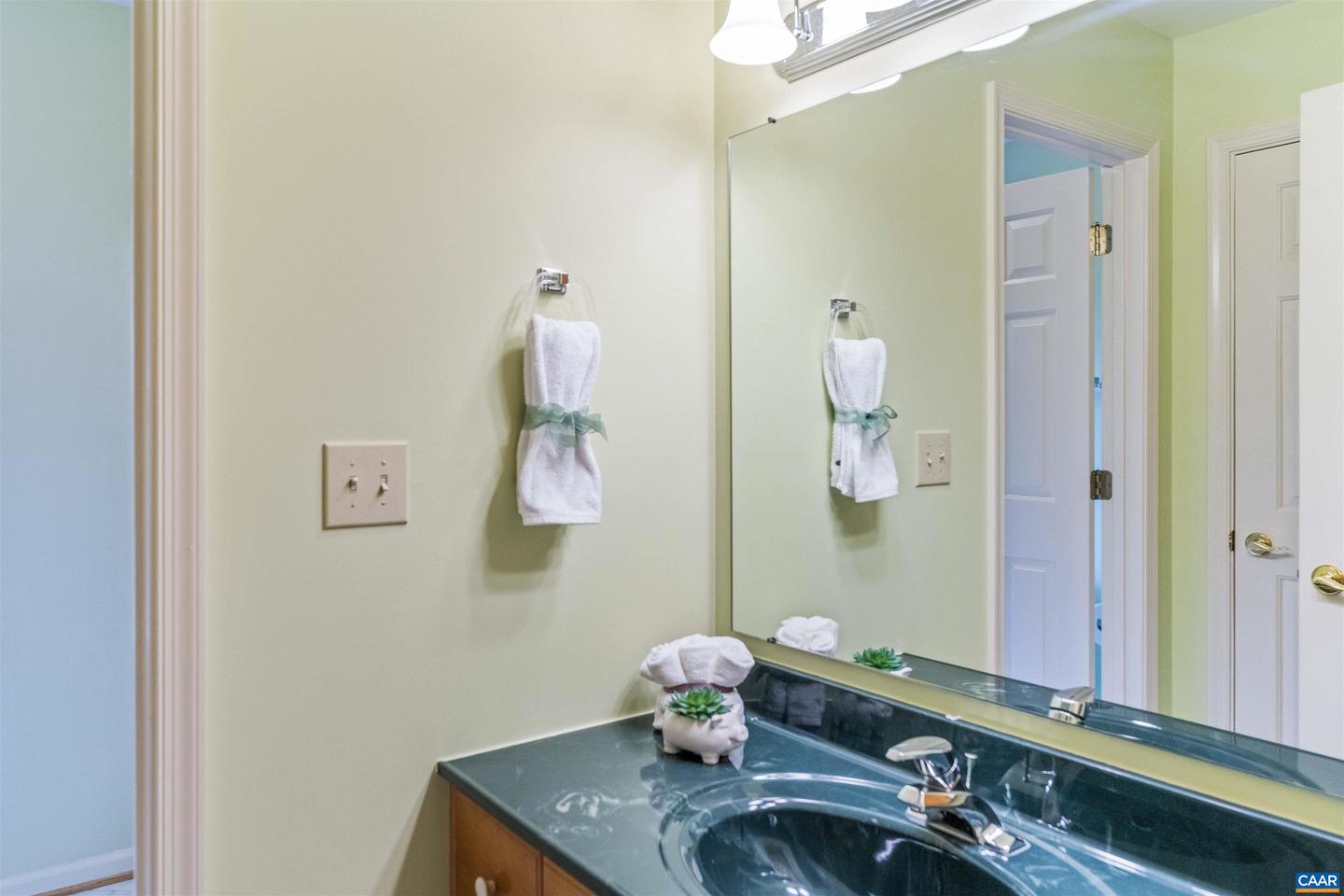 2005 BENTIVAR DR, CHARLOTTESVILLE, Virginia 22911, 5 Bedrooms Bedrooms, ,4 BathroomsBathrooms,Residential,For sale,2005 BENTIVAR DR,665064 MLS # 665064