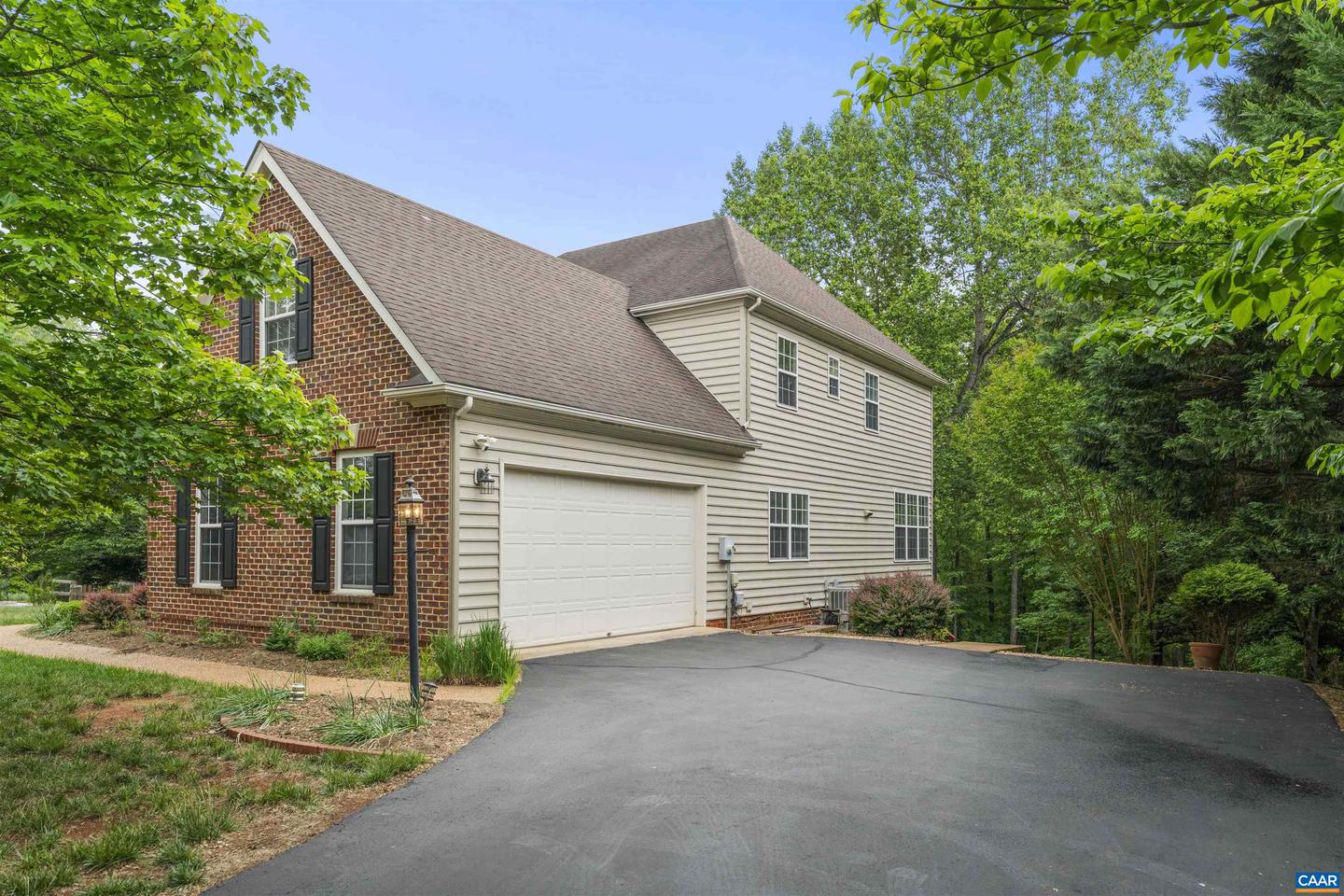 2005 BENTIVAR DR, CHARLOTTESVILLE, Virginia 22911, 5 Bedrooms Bedrooms, ,4 BathroomsBathrooms,Residential,For sale,2005 BENTIVAR DR,665064 MLS # 665064