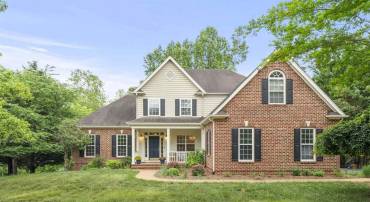 2005 BENTIVAR DR, CHARLOTTESVILLE, Virginia 22911, 5 Bedrooms Bedrooms, ,4 BathroomsBathrooms,Residential,For sale,2005 BENTIVAR DR,665064 MLS # 665064