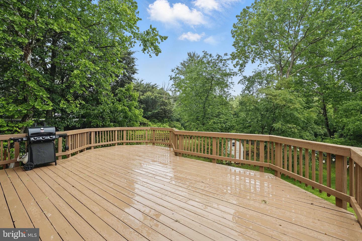11340 WAPLES MILL RD, OAKTON, Virginia 22124, 5 Bedrooms Bedrooms, ,3 BathroomsBathrooms,Residential,For sale,11340 WAPLES MILL RD,VAFX2243932 MLS # VAFX2243932
