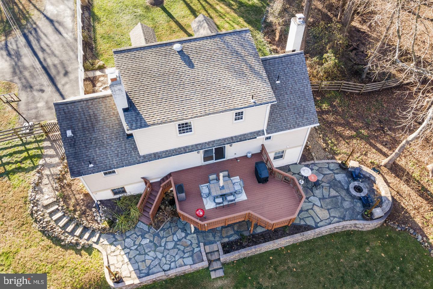 11340 WAPLES MILL RD, OAKTON, Virginia 22124, 5 Bedrooms Bedrooms, ,3 BathroomsBathrooms,Residential,For sale,11340 WAPLES MILL RD,VAFX2243932 MLS # VAFX2243932