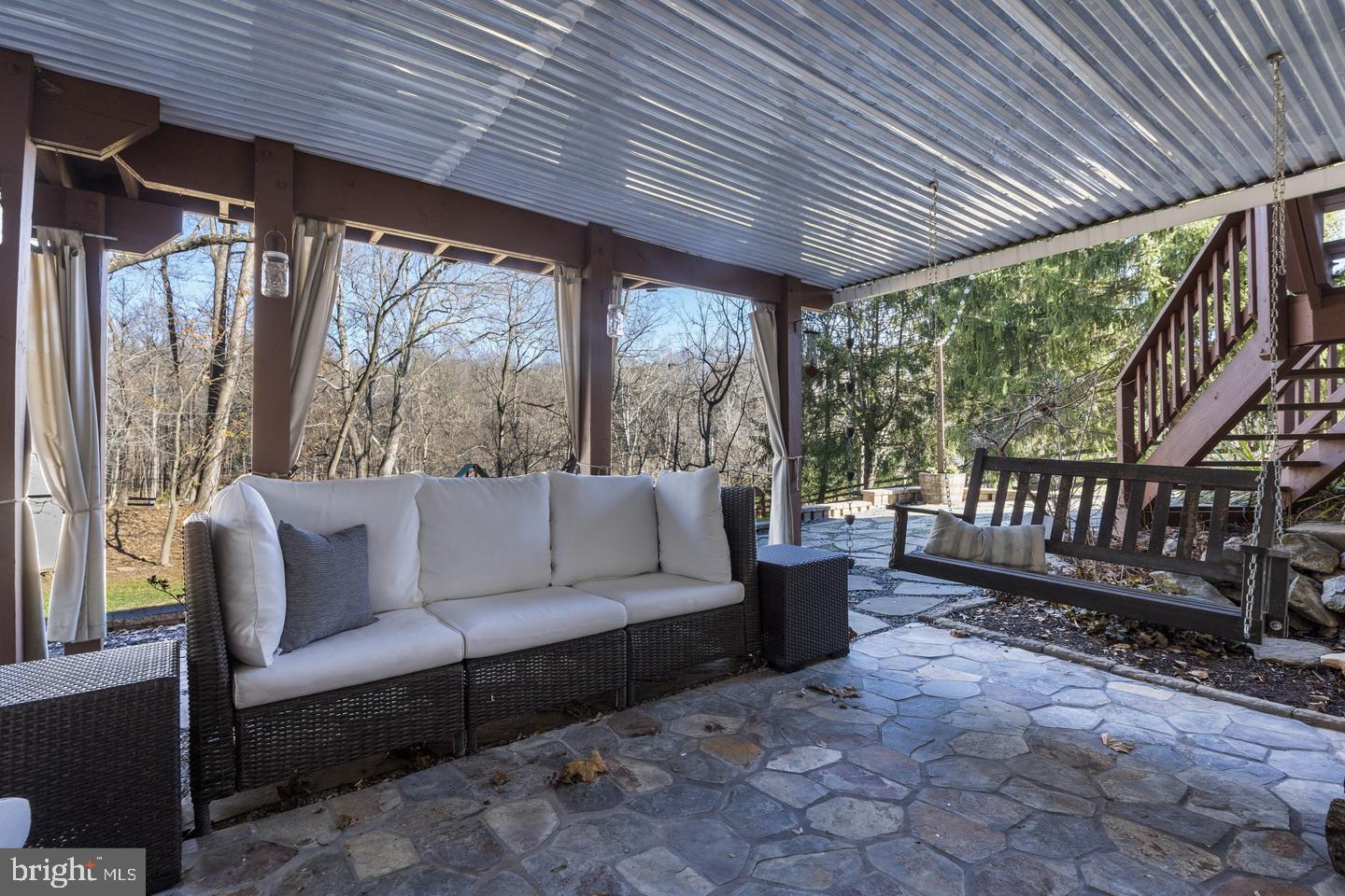 11340 WAPLES MILL RD, OAKTON, Virginia 22124, 5 Bedrooms Bedrooms, ,3 BathroomsBathrooms,Residential,For sale,11340 WAPLES MILL RD,VAFX2243932 MLS # VAFX2243932