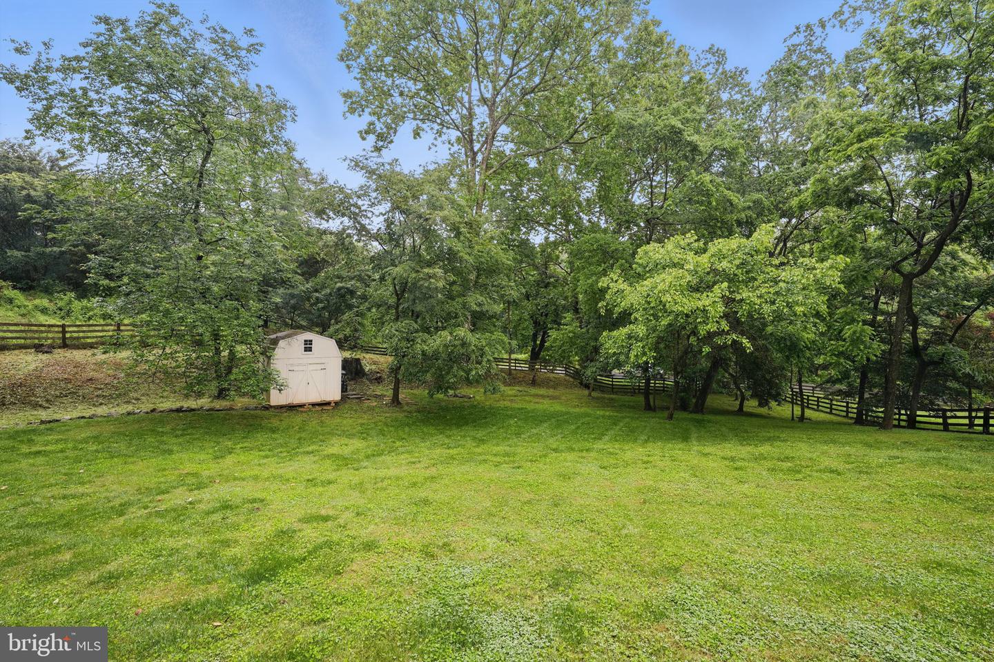 11340 WAPLES MILL RD, OAKTON, Virginia 22124, 5 Bedrooms Bedrooms, ,3 BathroomsBathrooms,Residential,For sale,11340 WAPLES MILL RD,VAFX2243932 MLS # VAFX2243932