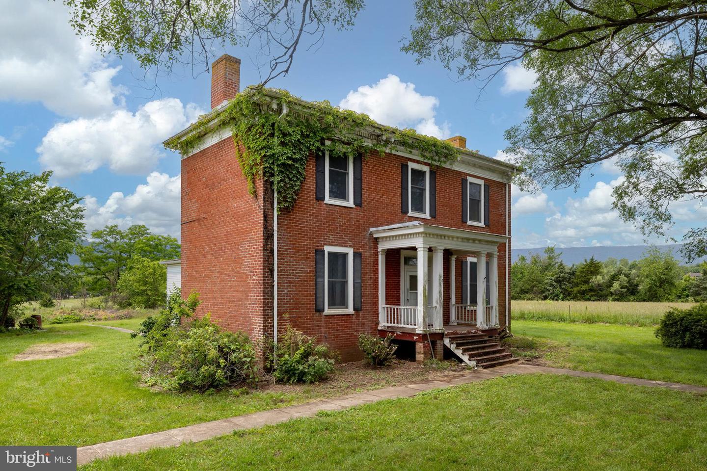 501 S FORK RD, LURAY, Virginia 22835, 3 Bedrooms Bedrooms, ,2 BathroomsBathrooms,Residential,For sale,501 S FORK RD,VAPA2004970 MLS # VAPA2004970