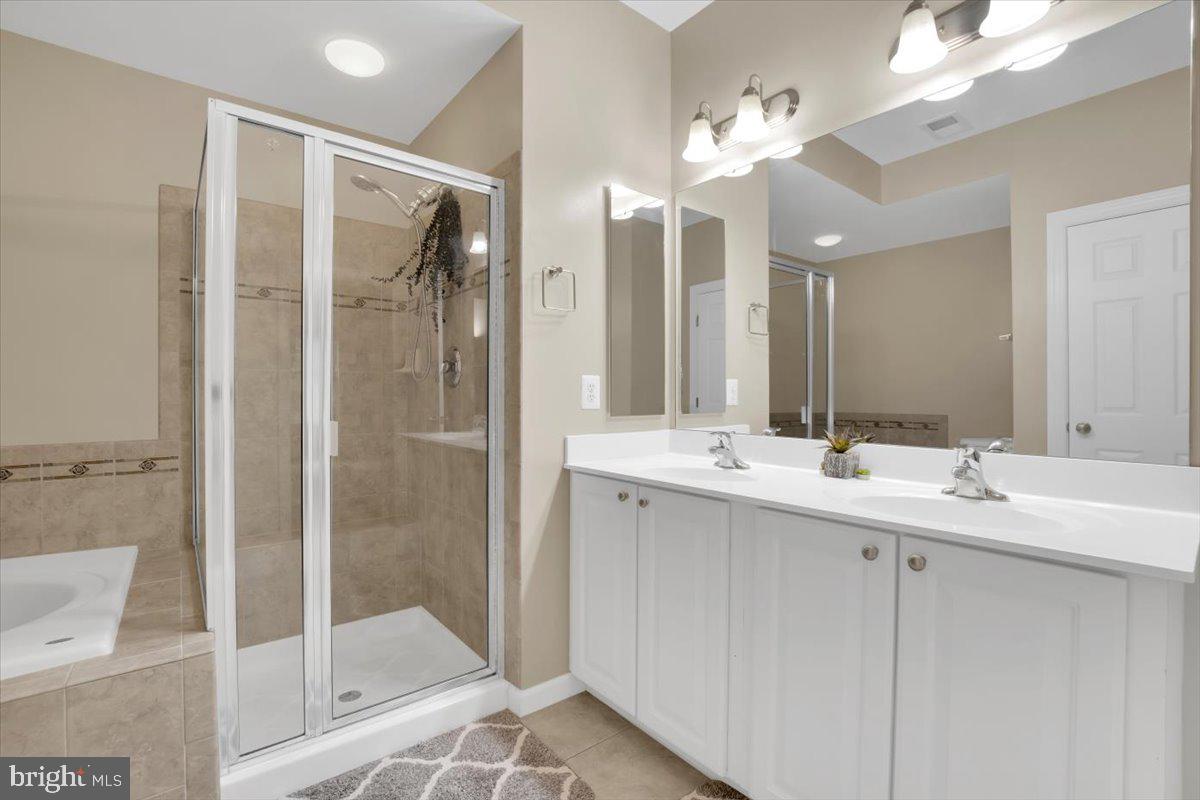 5707 CALLCOTT WAY #G, ALEXANDRIA, Virginia 22312, 3 Bedrooms Bedrooms, ,2 BathroomsBathrooms,Residential,For sale,5707 CALLCOTT WAY #G,VAFX2243946 MLS # VAFX2243946