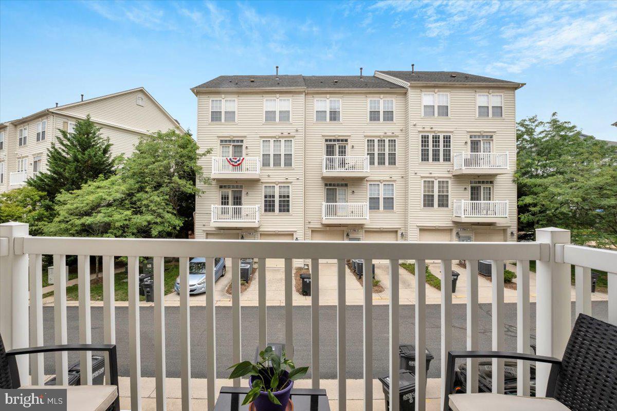 5707 CALLCOTT WAY #G, ALEXANDRIA, Virginia 22312, 3 Bedrooms Bedrooms, ,2 BathroomsBathrooms,Residential,For sale,5707 CALLCOTT WAY #G,VAFX2243946 MLS # VAFX2243946