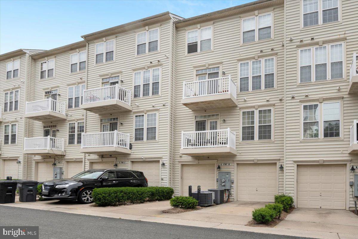 5707 CALLCOTT WAY #G, ALEXANDRIA, Virginia 22312, 3 Bedrooms Bedrooms, ,2 BathroomsBathrooms,Residential,For sale,5707 CALLCOTT WAY #G,VAFX2243946 MLS # VAFX2243946