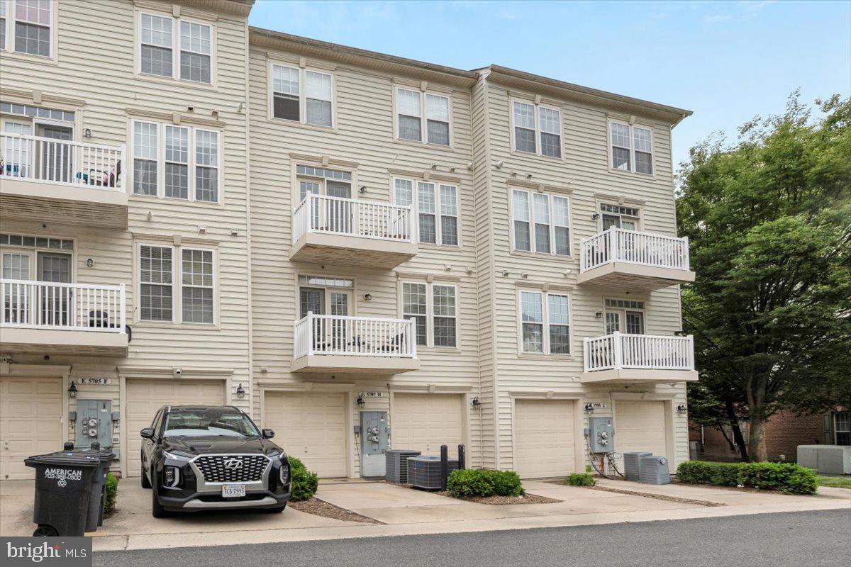 5707 CALLCOTT WAY #G, ALEXANDRIA, Virginia 22312, 3 Bedrooms Bedrooms, ,2 BathroomsBathrooms,Residential,For sale,5707 CALLCOTT WAY #G,VAFX2243946 MLS # VAFX2243946