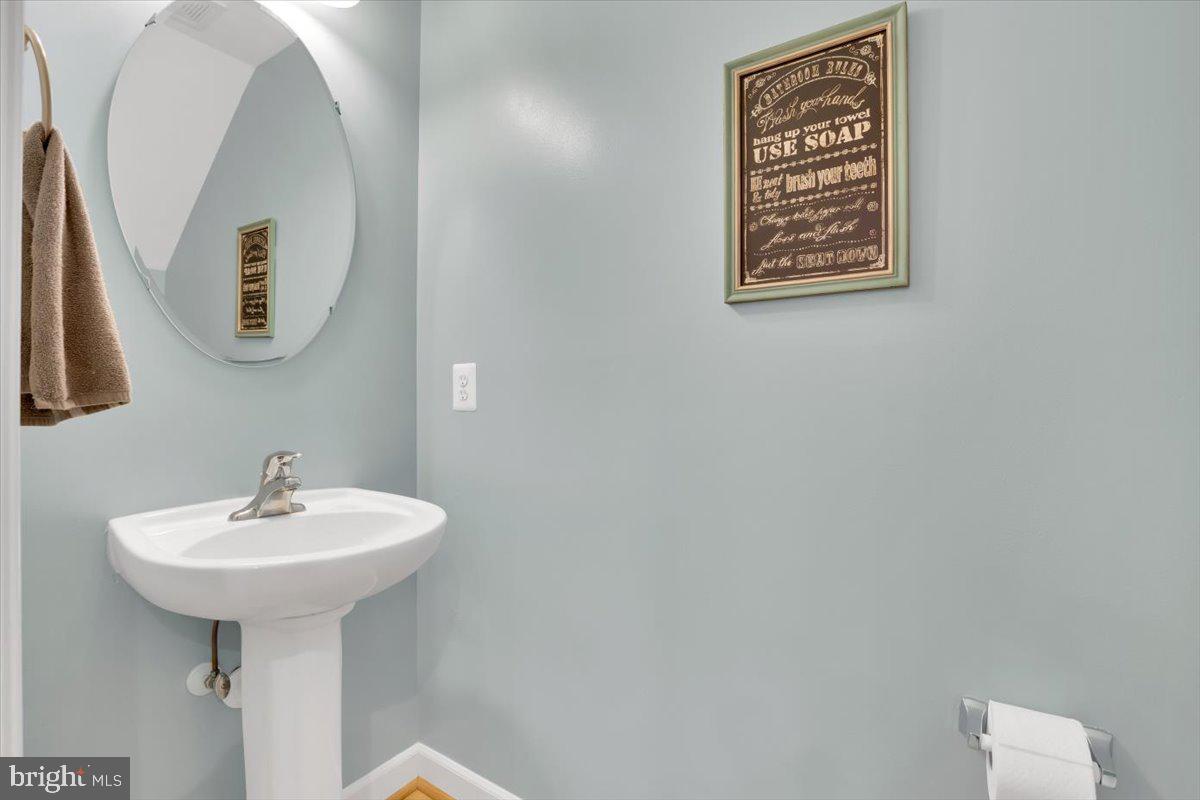 5707 CALLCOTT WAY #G, ALEXANDRIA, Virginia 22312, 3 Bedrooms Bedrooms, ,2 BathroomsBathrooms,Residential,For sale,5707 CALLCOTT WAY #G,VAFX2243946 MLS # VAFX2243946