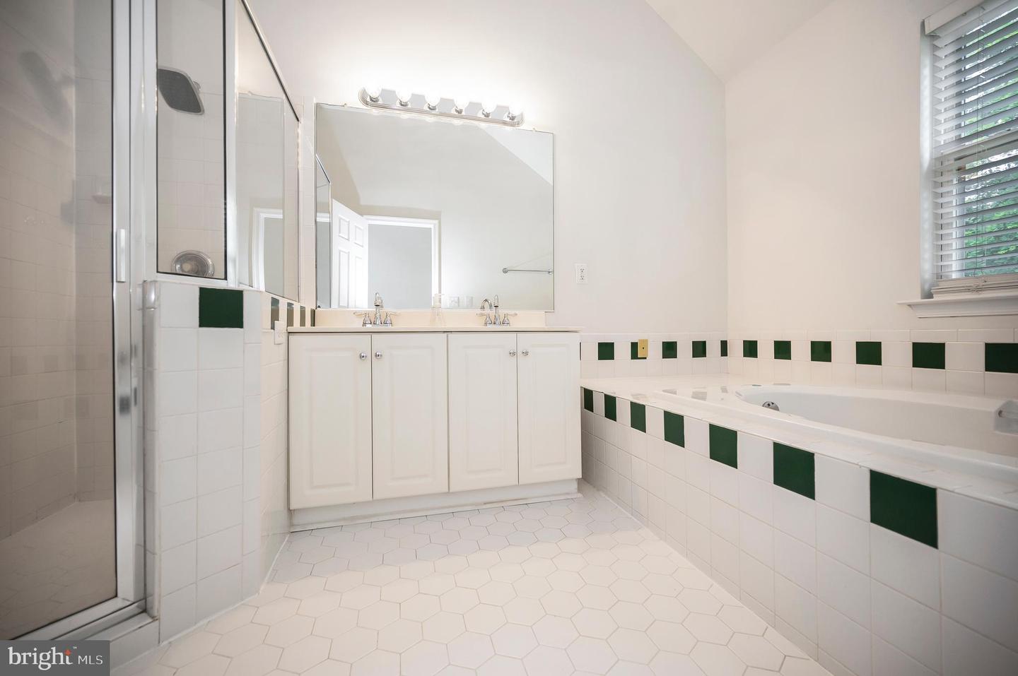 307 STAFFORD GLEN CT, STAFFORD, Virginia 22554, 2 Bedrooms Bedrooms, ,3 BathroomsBathrooms,Residential,For sale,307 STAFFORD GLEN CT,VAST2039296 MLS # VAST2039296