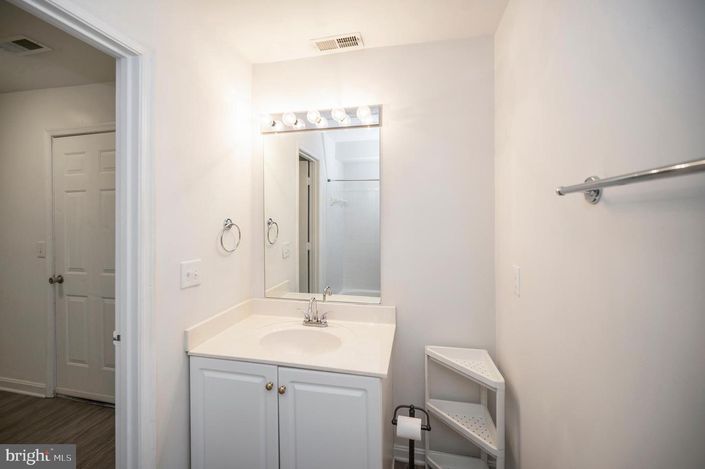 307 STAFFORD GLEN CT, STAFFORD, Virginia 22554, 2 Bedrooms Bedrooms, ,3 BathroomsBathrooms,Residential,For sale,307 STAFFORD GLEN CT,VAST2039296 MLS # VAST2039296