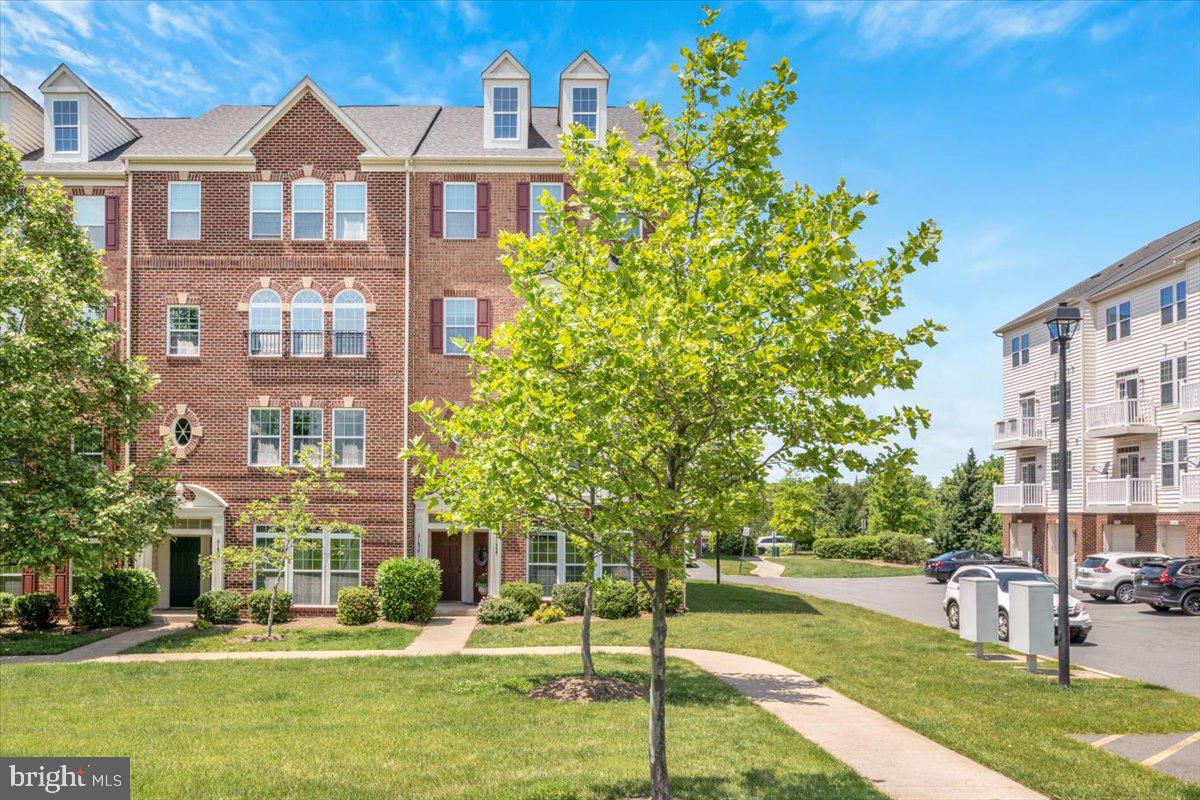 21668 PATTYJEAN TER #0, ASHBURN, Virginia 20147, 2 Bedrooms Bedrooms, ,2 BathroomsBathrooms,Residential,For sale,21668 PATTYJEAN TER #0,VALO2098244 MLS # VALO2098244