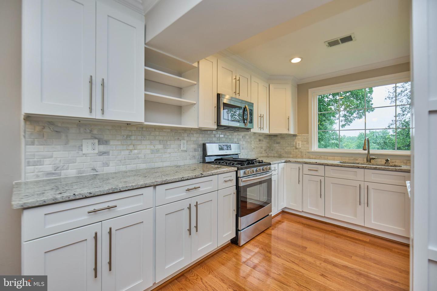 6823 DONAHUE CT, FALLS CHURCH, Virginia 22042, 4 Bedrooms Bedrooms, ,2 BathroomsBathrooms,Residential,For sale,6823 DONAHUE CT,VAFX2244158 MLS # VAFX2244158