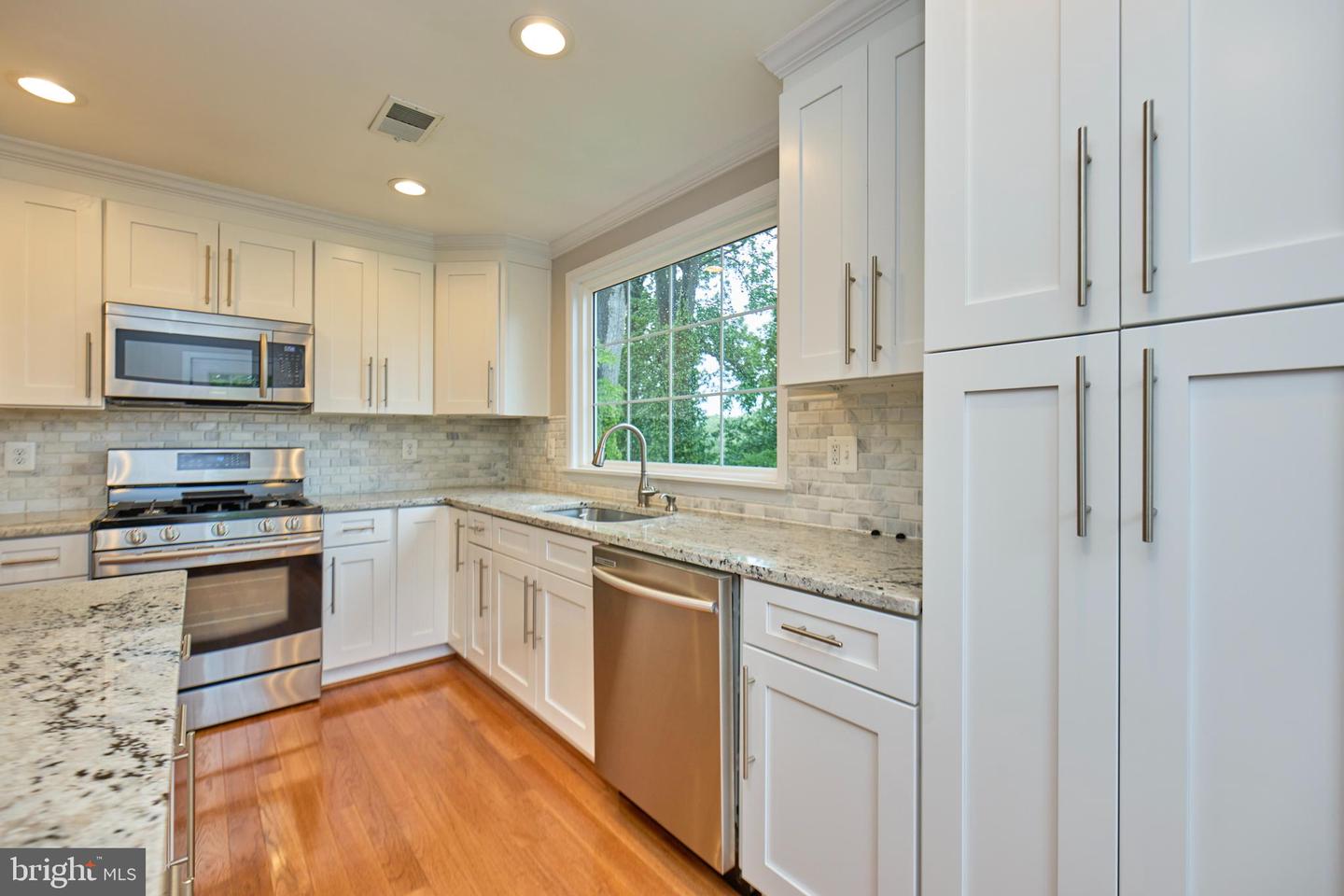 6823 DONAHUE CT, FALLS CHURCH, Virginia 22042, 4 Bedrooms Bedrooms, ,2 BathroomsBathrooms,Residential,For sale,6823 DONAHUE CT,VAFX2244158 MLS # VAFX2244158