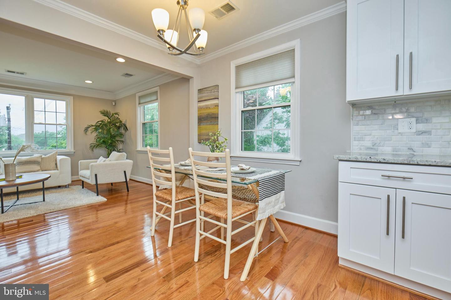 6823 DONAHUE CT, FALLS CHURCH, Virginia 22042, 4 Bedrooms Bedrooms, ,2 BathroomsBathrooms,Residential,For sale,6823 DONAHUE CT,VAFX2244158 MLS # VAFX2244158