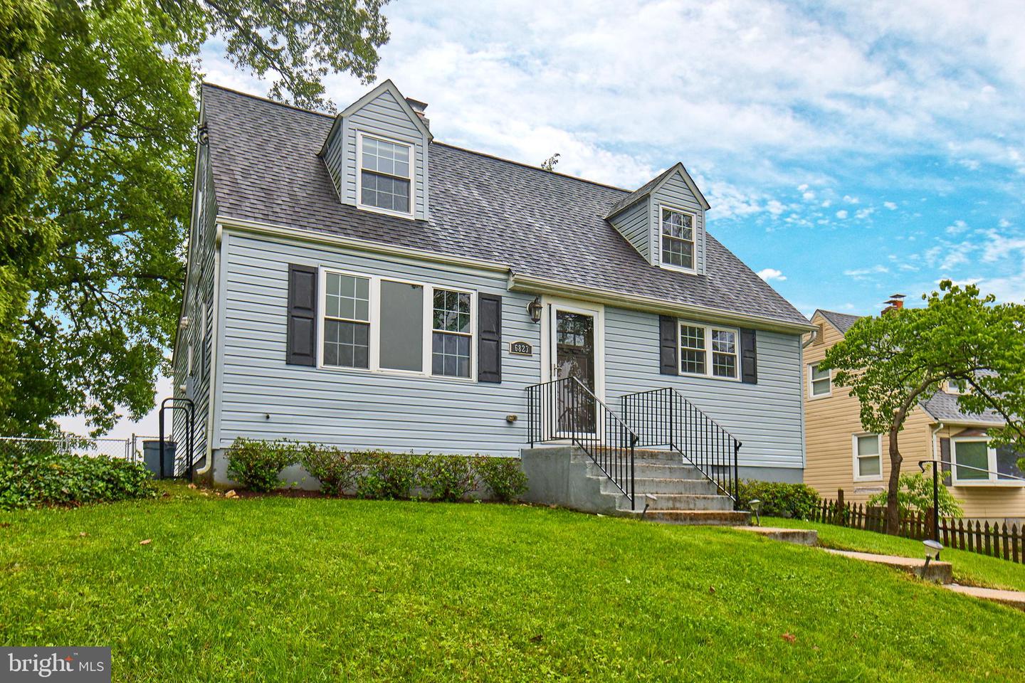 6823 DONAHUE CT, FALLS CHURCH, Virginia 22042, 4 Bedrooms Bedrooms, ,2 BathroomsBathrooms,Residential,For sale,6823 DONAHUE CT,VAFX2244158 MLS # VAFX2244158