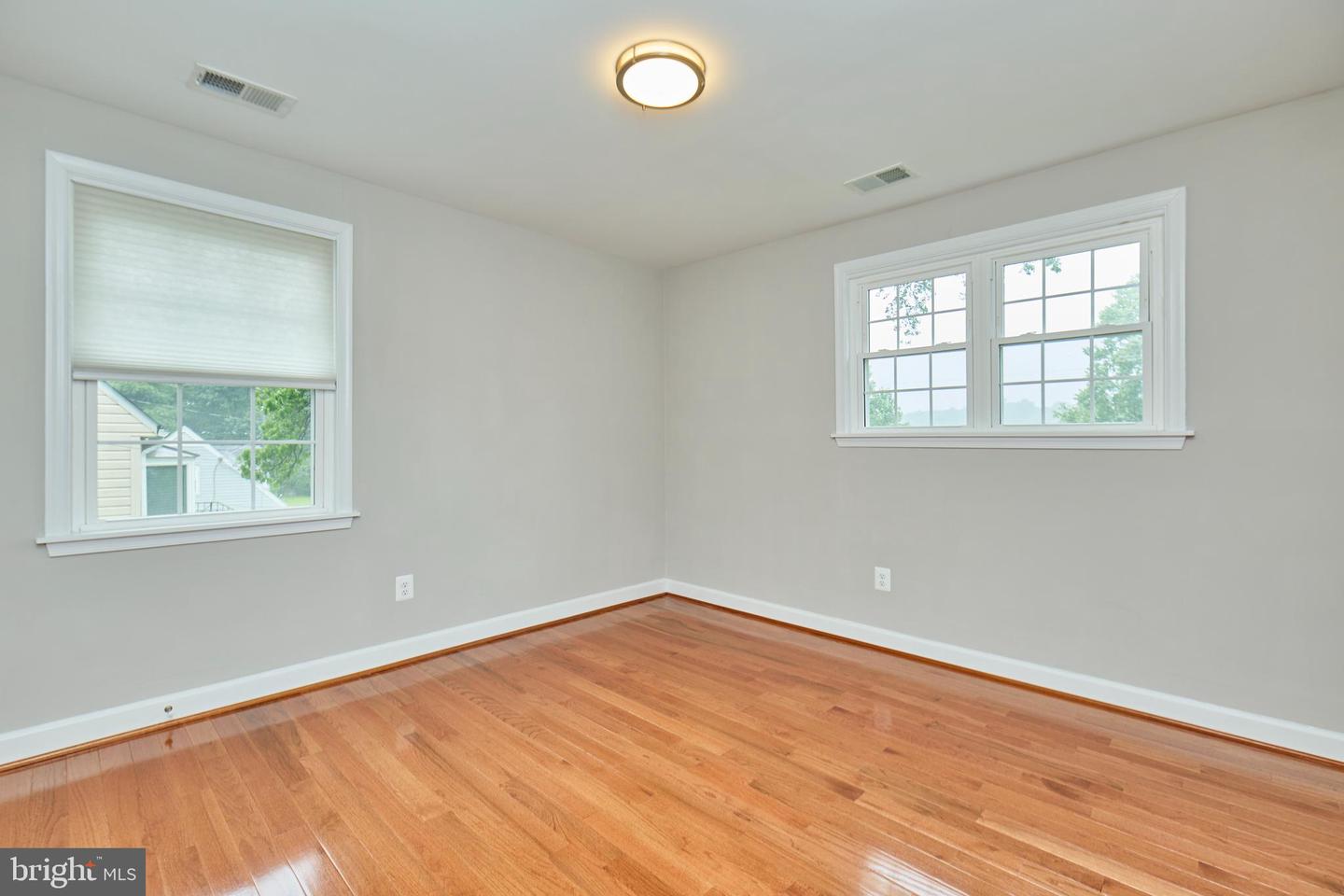 6823 DONAHUE CT, FALLS CHURCH, Virginia 22042, 4 Bedrooms Bedrooms, ,2 BathroomsBathrooms,Residential,For sale,6823 DONAHUE CT,VAFX2244158 MLS # VAFX2244158