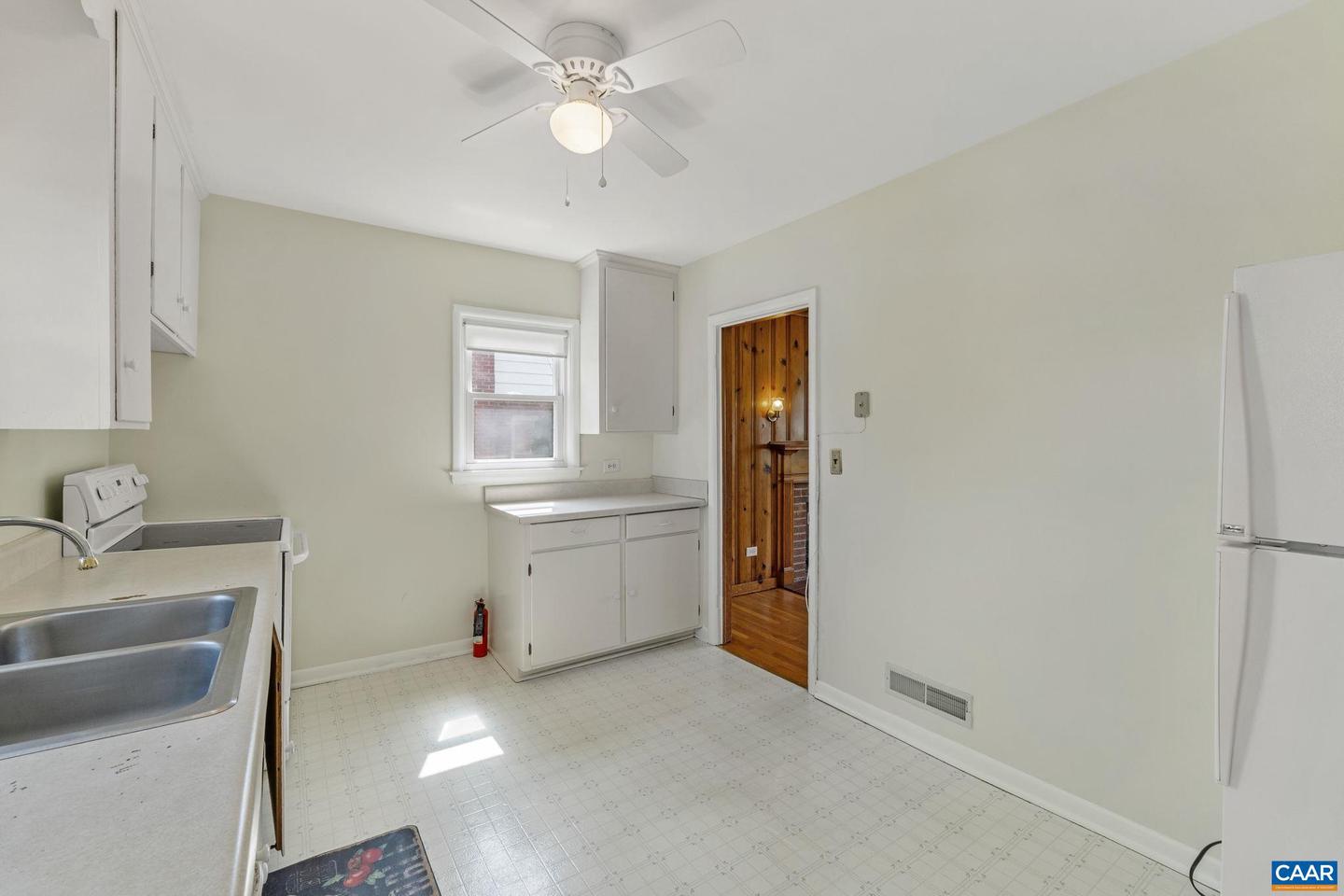 1026 MARTIN ST, CHARLOTTESVILLE, Virginia 22901, 3 Bedrooms Bedrooms, ,1 BathroomBathrooms,Residential,For sale,1026 MARTIN ST,665121 MLS # 665121