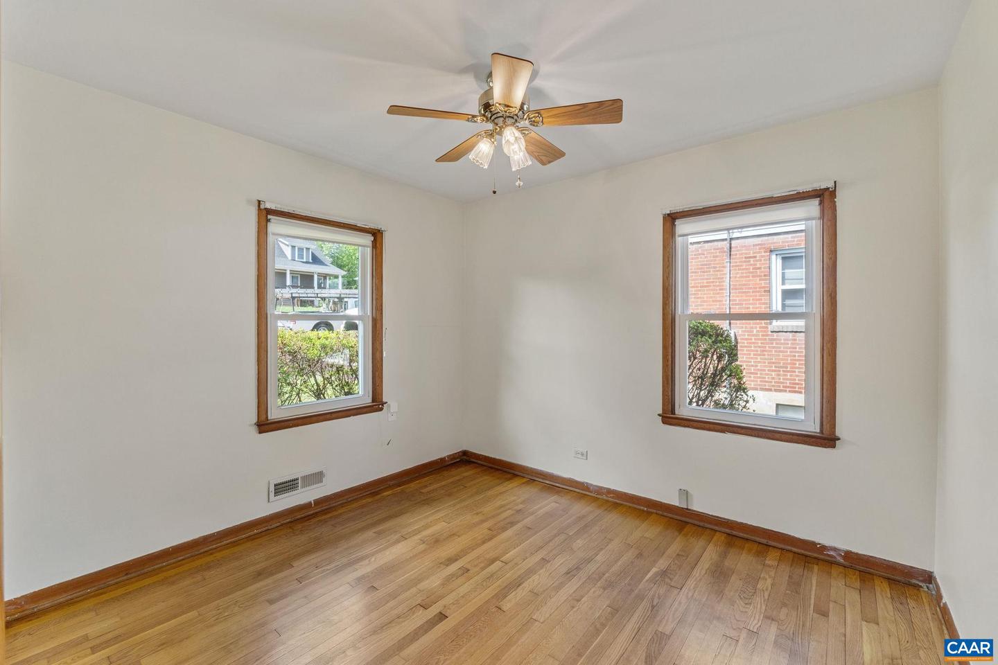 1026 MARTIN ST, CHARLOTTESVILLE, Virginia 22901, 3 Bedrooms Bedrooms, ,1 BathroomBathrooms,Residential,For sale,1026 MARTIN ST,665121 MLS # 665121