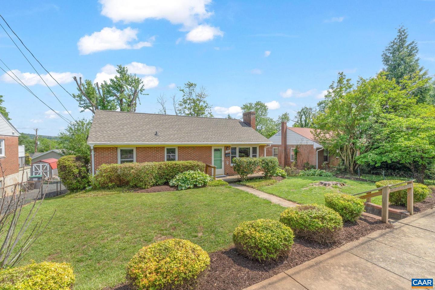 1026 MARTIN ST, CHARLOTTESVILLE, Virginia 22901, 3 Bedrooms Bedrooms, ,1 BathroomBathrooms,Residential,For sale,1026 MARTIN ST,665121 MLS # 665121