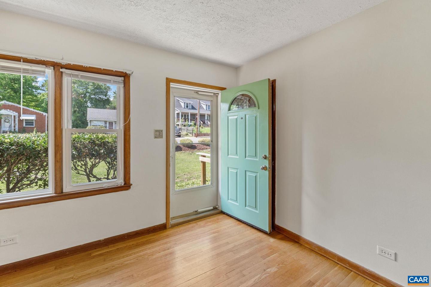 1026 MARTIN ST, CHARLOTTESVILLE, Virginia 22901, 3 Bedrooms Bedrooms, ,1 BathroomBathrooms,Residential,For sale,1026 MARTIN ST,665121 MLS # 665121