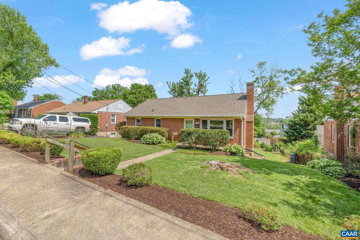 1026 MARTIN ST, CHARLOTTESVILLE, Virginia 22901, 3 Bedrooms Bedrooms, ,1 BathroomBathrooms,Residential,For sale,1026 MARTIN ST,665121 MLS # 665121