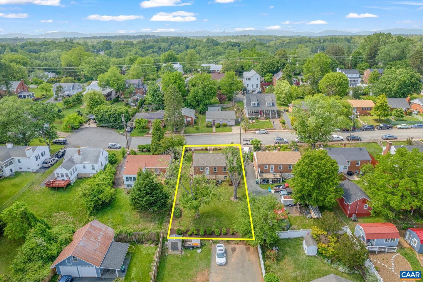 1026 MARTIN ST, CHARLOTTESVILLE, Virginia 22901, 3 Bedrooms Bedrooms, ,1 BathroomBathrooms,Residential,For sale,1026 MARTIN ST,665121 MLS # 665121