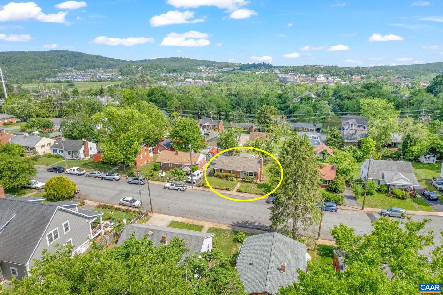 1026 MARTIN ST, CHARLOTTESVILLE, Virginia 22901, 3 Bedrooms Bedrooms, ,1 BathroomBathrooms,Residential,For sale,1026 MARTIN ST,665121 MLS # 665121