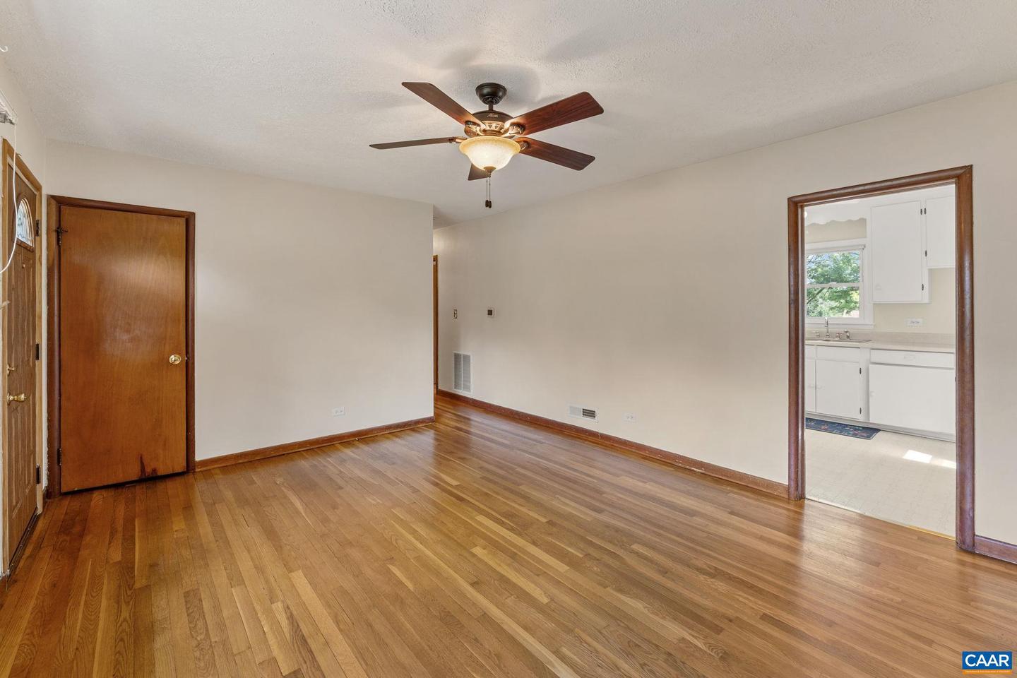 1026 MARTIN ST, CHARLOTTESVILLE, Virginia 22901, 3 Bedrooms Bedrooms, ,1 BathroomBathrooms,Residential,For sale,1026 MARTIN ST,665121 MLS # 665121