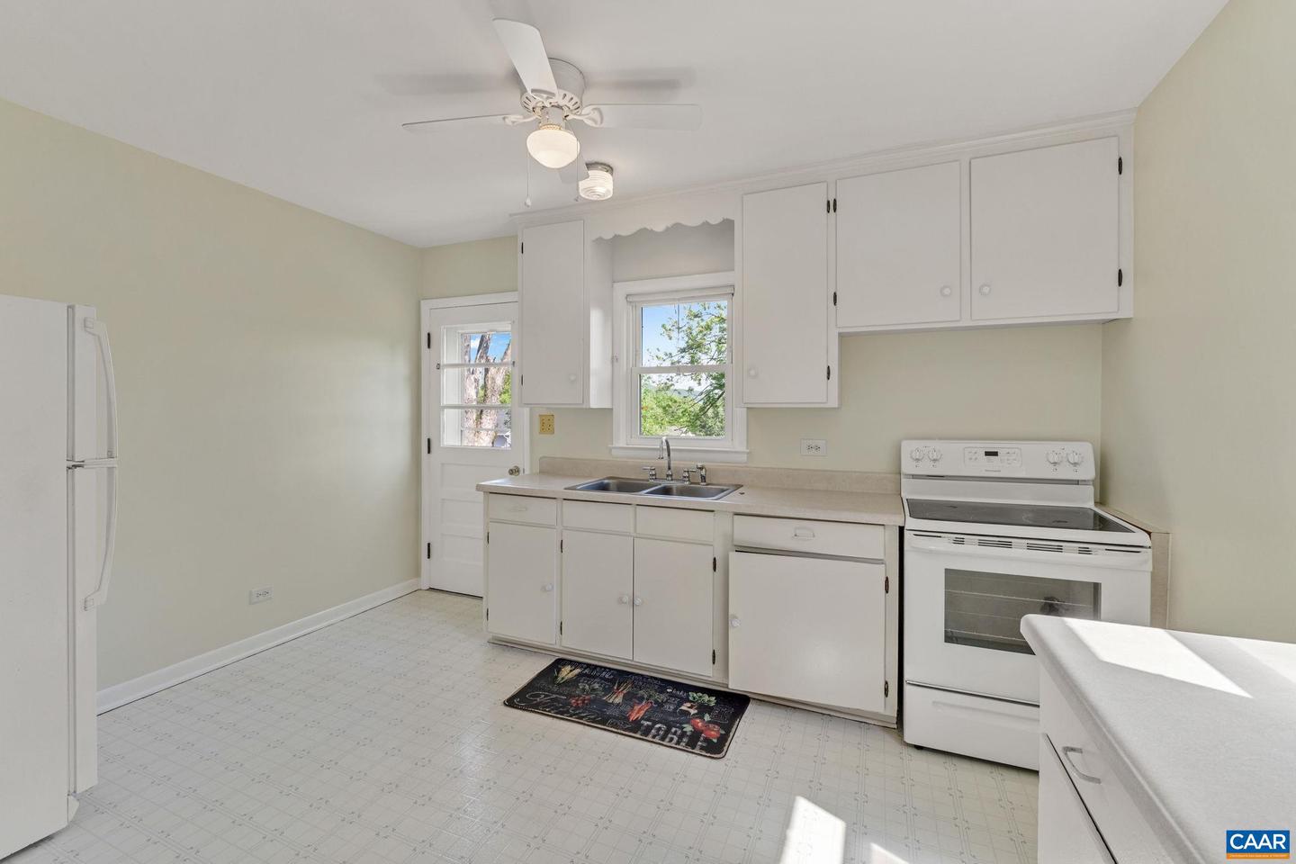 1026 MARTIN ST, CHARLOTTESVILLE, Virginia 22901, 3 Bedrooms Bedrooms, ,1 BathroomBathrooms,Residential,For sale,1026 MARTIN ST,665121 MLS # 665121
