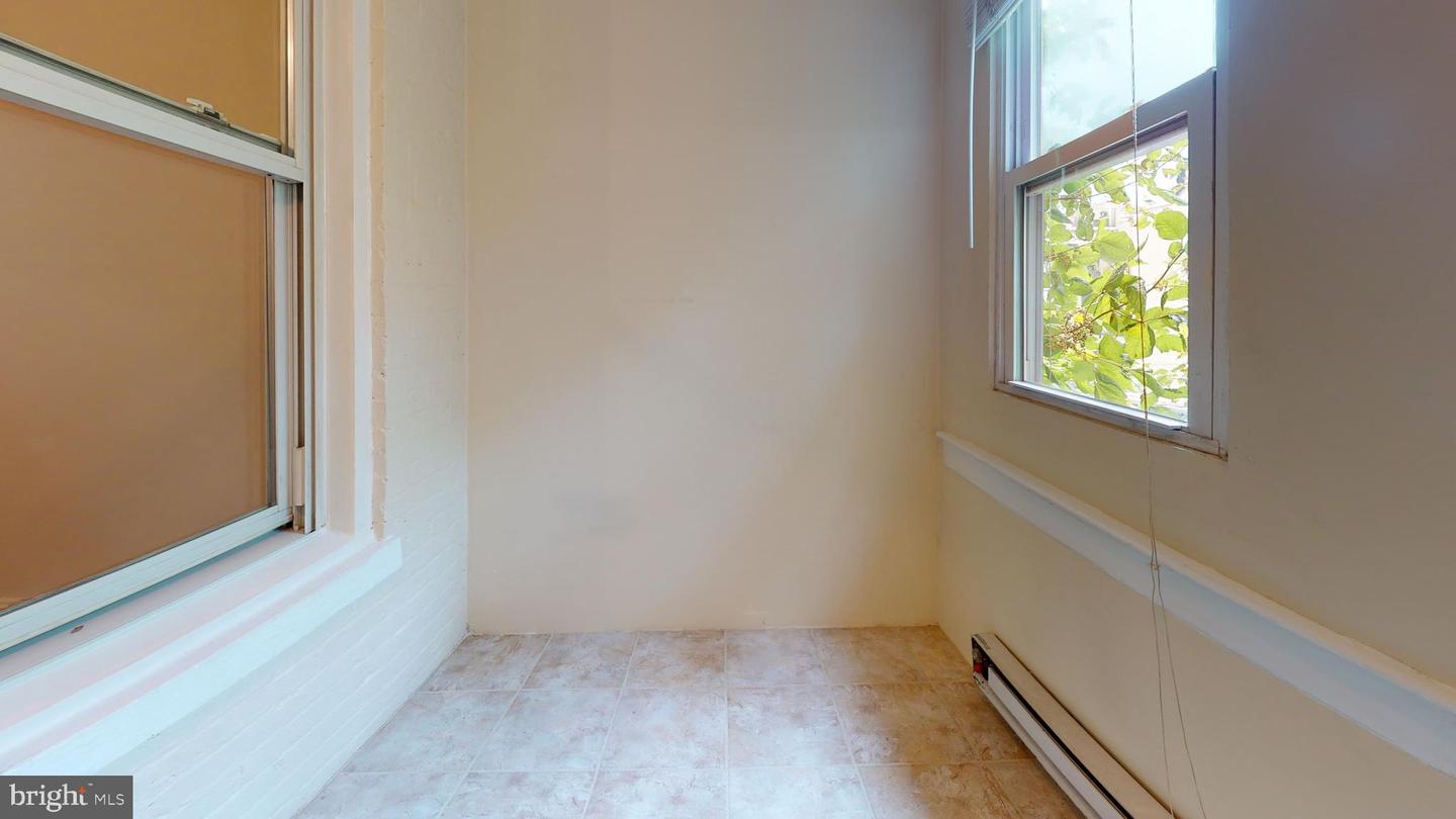 3220 WARDER ST NW, WASHINGTON, District Of Columbia 20010, 3 Bedrooms Bedrooms, ,4 BathroomsBathrooms,Residential,For sale,3220 WARDER ST NW,DCDC2203194 MLS # DCDC2203194