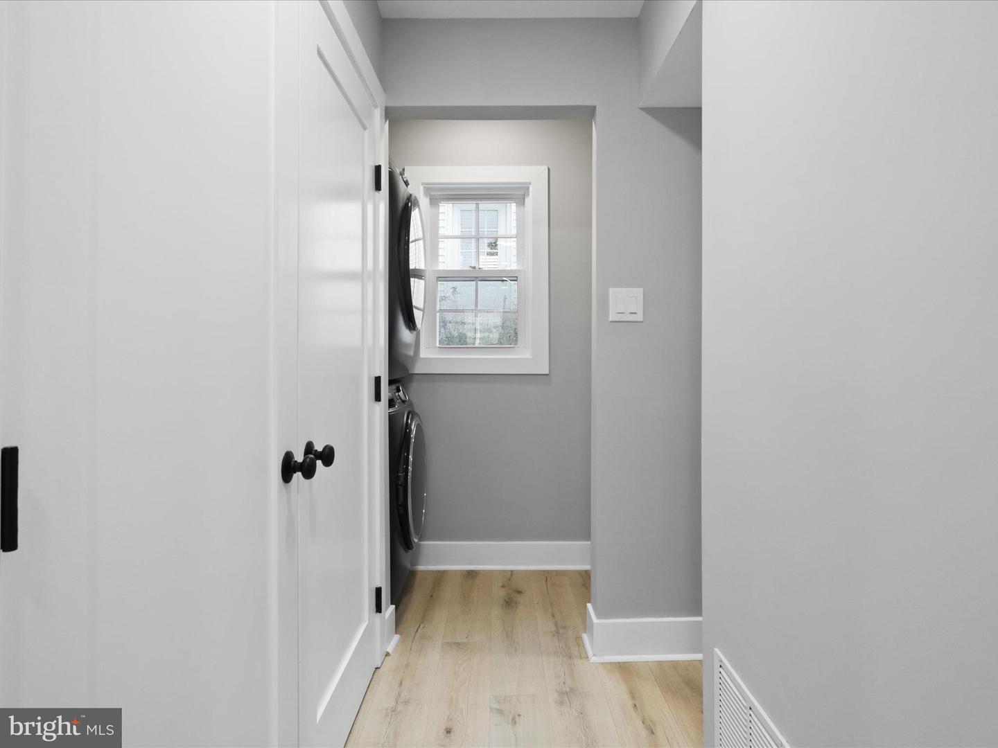 5105 11TH ST S, ARLINGTON, Virginia 22204, 3 Bedrooms Bedrooms, ,2 BathroomsBathrooms,Residential,For sale,5105 11TH ST S,VAAR2058424 MLS # VAAR2058424