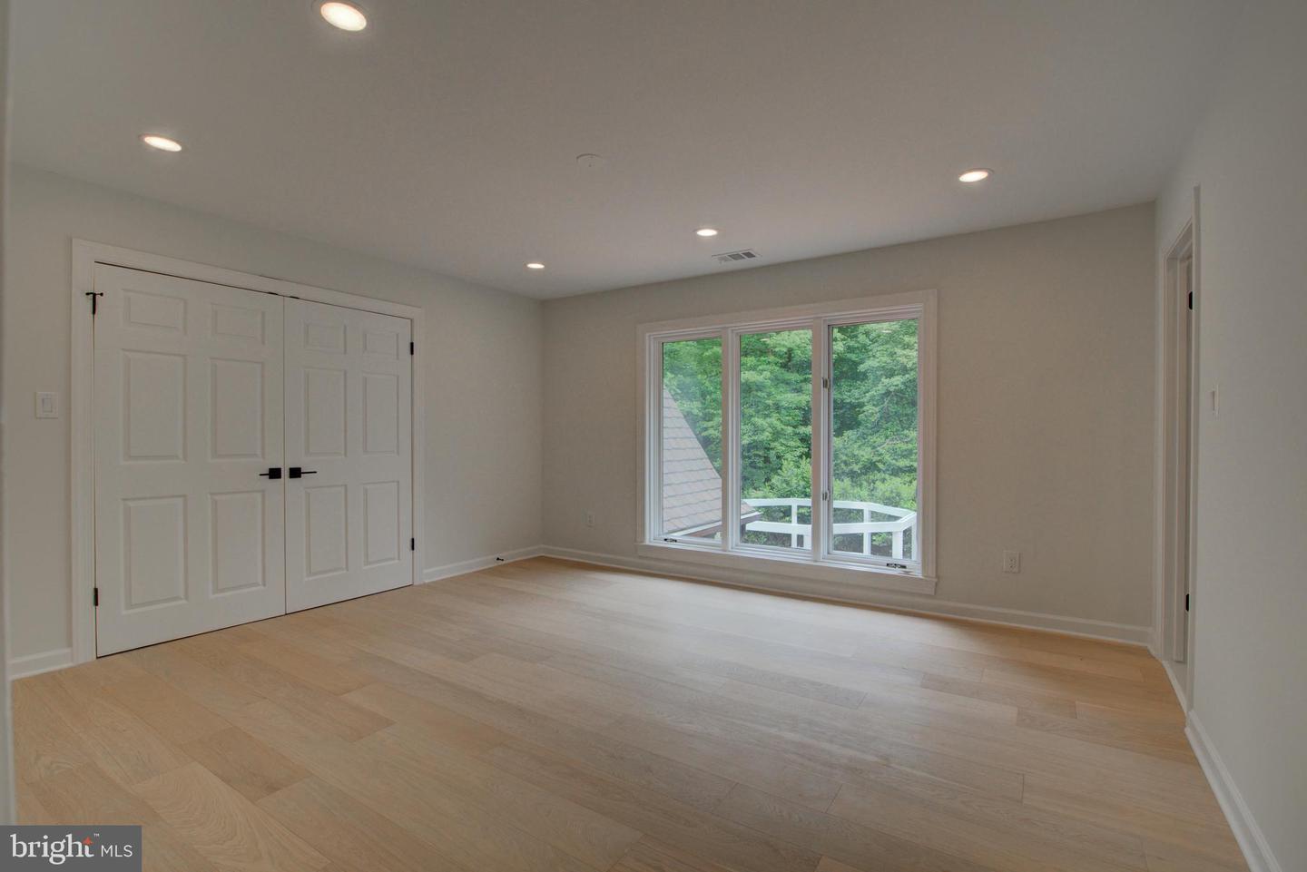 10124 WENDOVER DR, VIENNA, Virginia 22181, 7 Bedrooms Bedrooms, ,8 BathroomsBathrooms,Residential,For sale,10124 WENDOVER DR,VAFX2244266 MLS # VAFX2244266