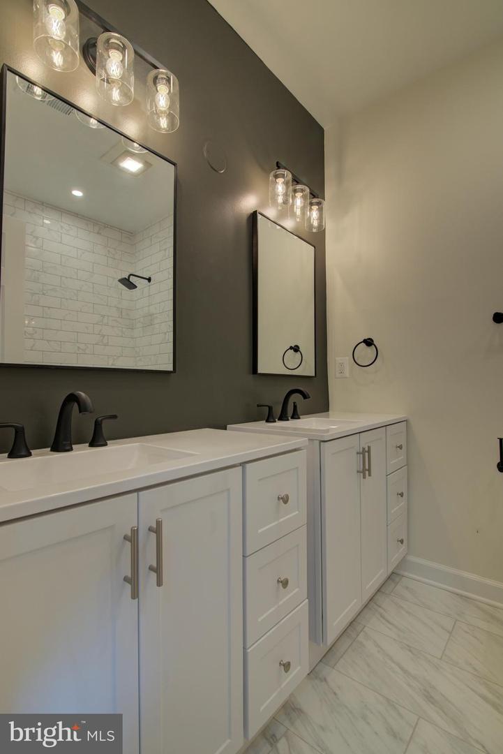 10124 WENDOVER DR, VIENNA, Virginia 22181, 7 Bedrooms Bedrooms, ,8 BathroomsBathrooms,Residential,For sale,10124 WENDOVER DR,VAFX2244266 MLS # VAFX2244266