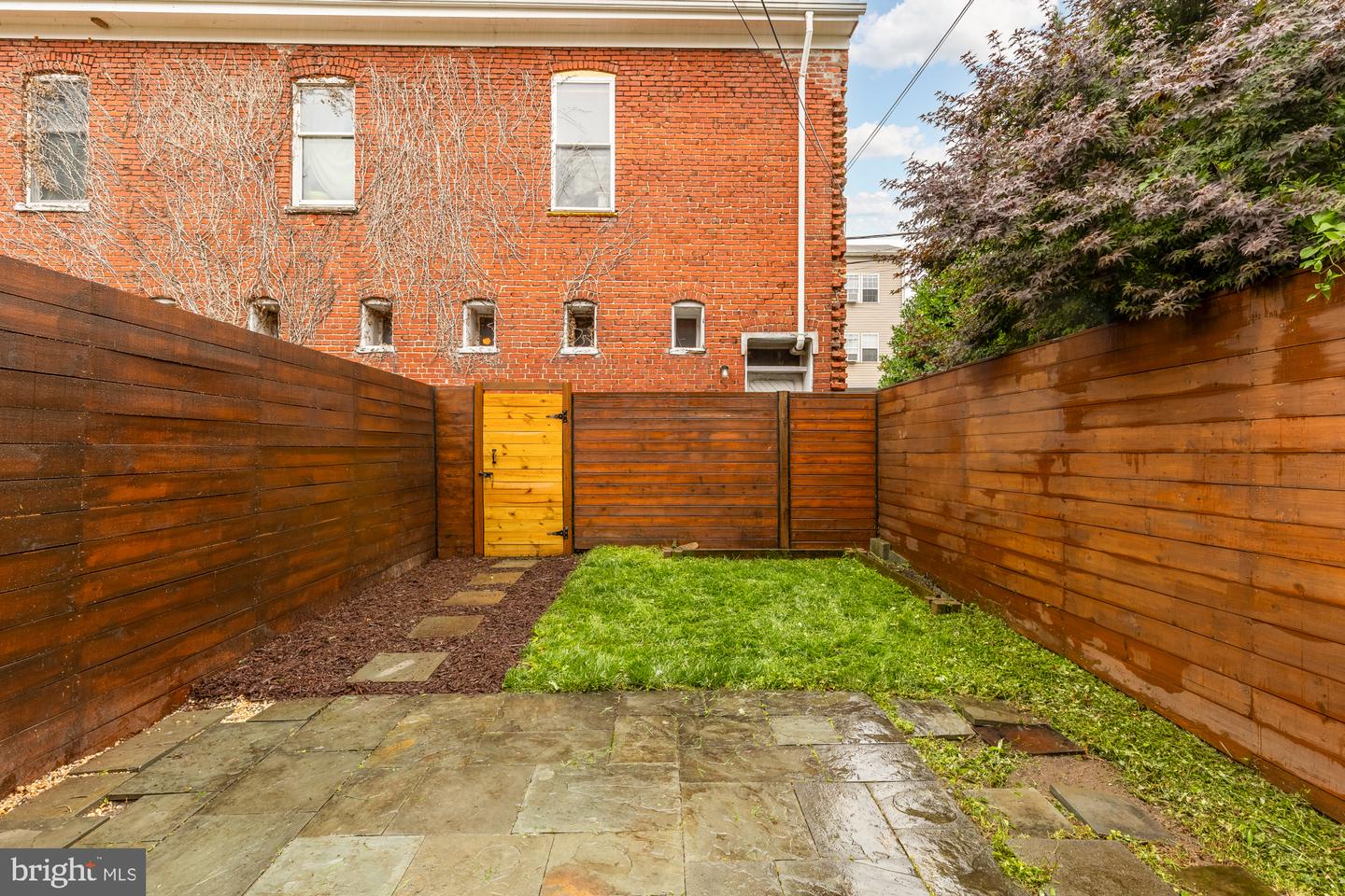 1248 FLORIDA AVE NE, WASHINGTON, District Of Columbia 20002, 4 Bedrooms Bedrooms, ,3 BathroomsBathrooms,Residential,For sale,1248 FLORIDA AVE NE,DCDC2203254 MLS # DCDC2203254