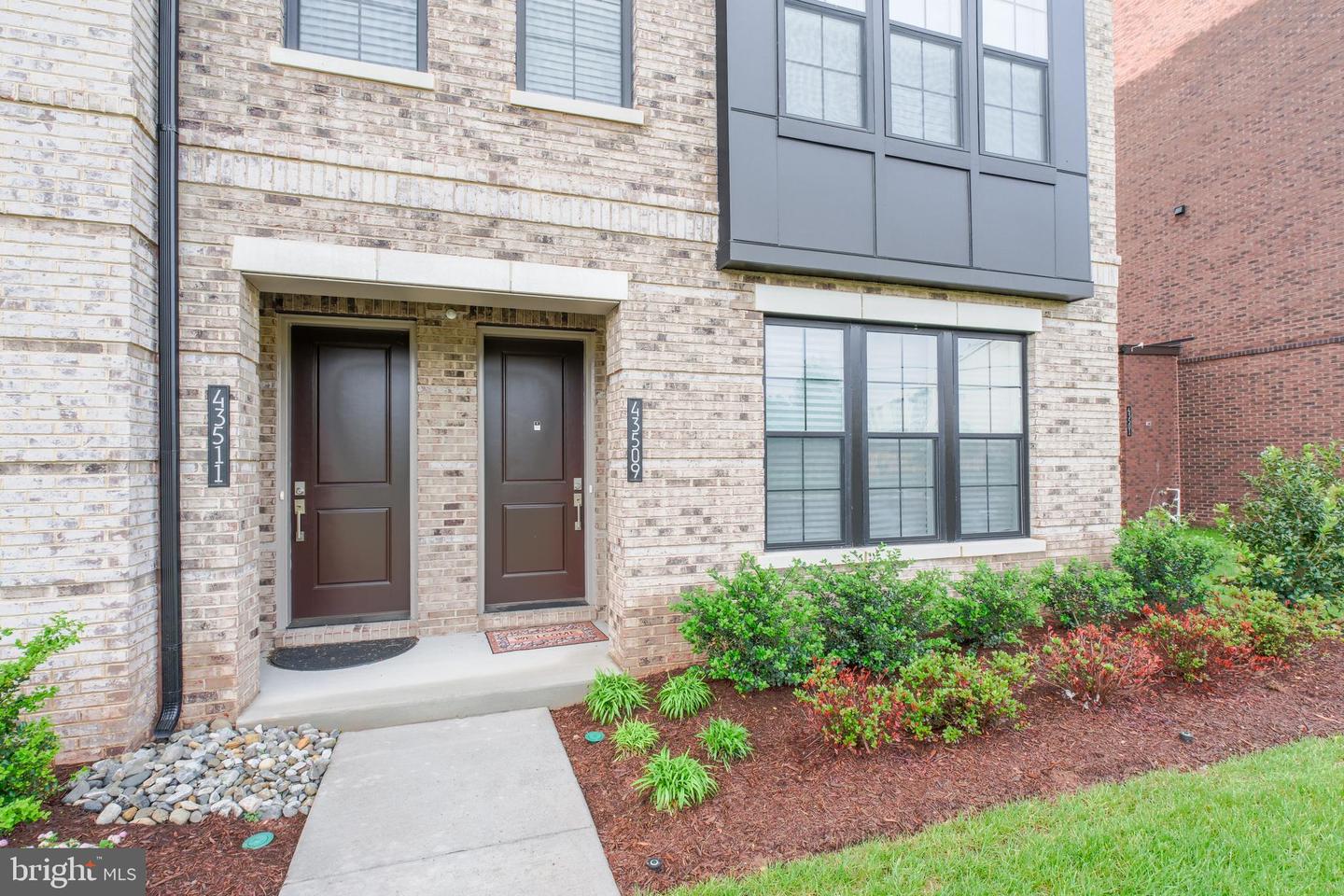 43509 OLD RYAN, BRAMBLETON, Virginia 20148, 3 Bedrooms Bedrooms, ,2 BathroomsBathrooms,Residential,For sale,43509 OLD RYAN,VALO2098348 MLS # VALO2098348