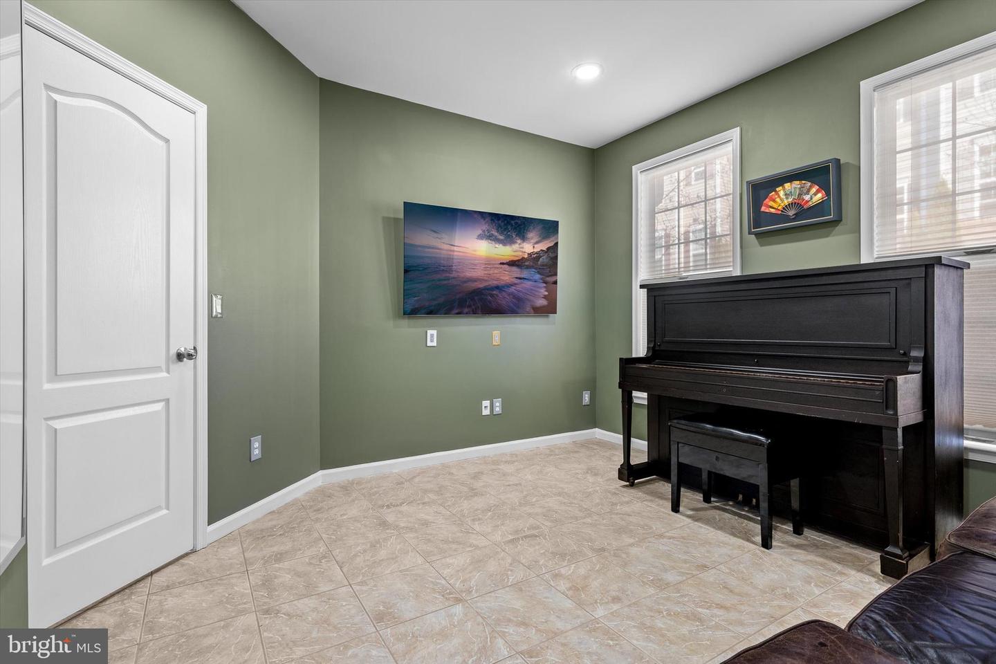 22650 GRAY FALCON, ASHBURN, Virginia 20148, 4 Bedrooms Bedrooms, ,3 BathroomsBathrooms,Residential,For sale,22650 GRAY FALCON,VALO2098294 MLS # VALO2098294