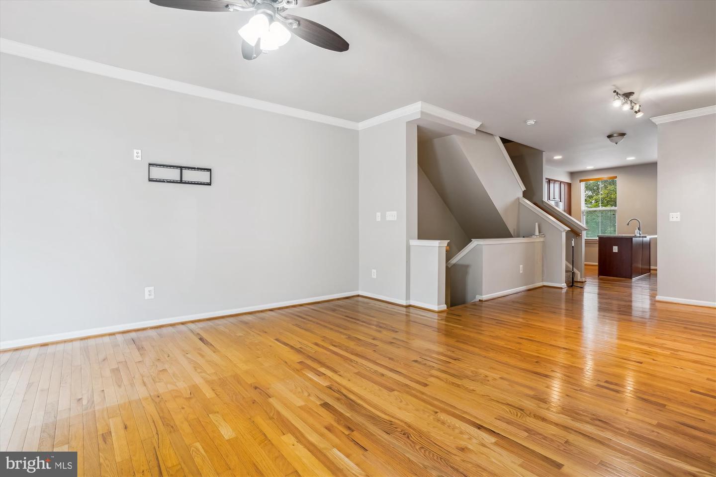 16758 BLACKJACK OAK LN, WOODBRIDGE, Virginia 22191, 2 Bedrooms Bedrooms, ,2 BathroomsBathrooms,Residential,For sale,16758 BLACKJACK OAK LN,VAPW2095866 MLS # VAPW2095866