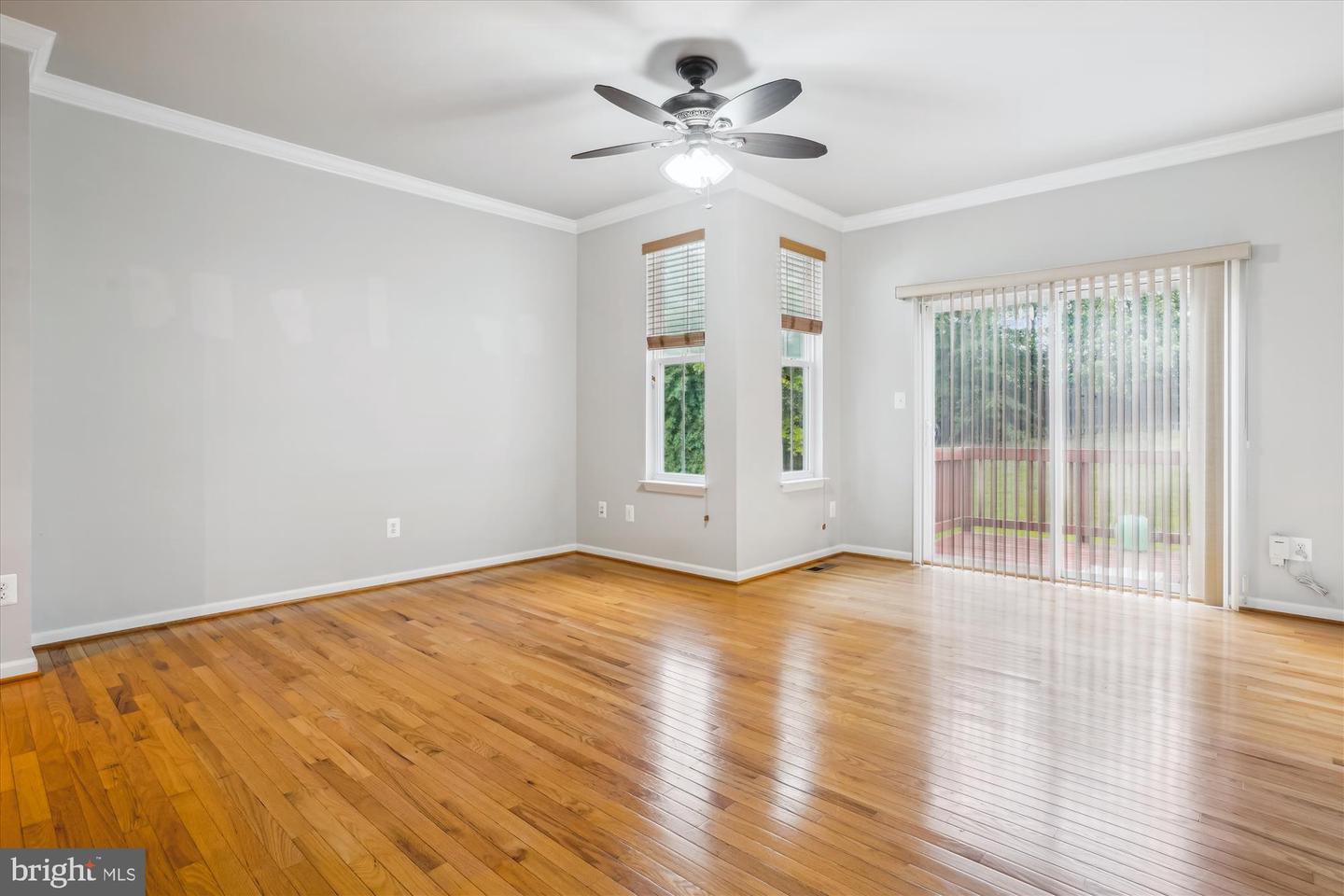 16758 BLACKJACK OAK LN, WOODBRIDGE, Virginia 22191, 2 Bedrooms Bedrooms, ,2 BathroomsBathrooms,Residential,For sale,16758 BLACKJACK OAK LN,VAPW2095866 MLS # VAPW2095866