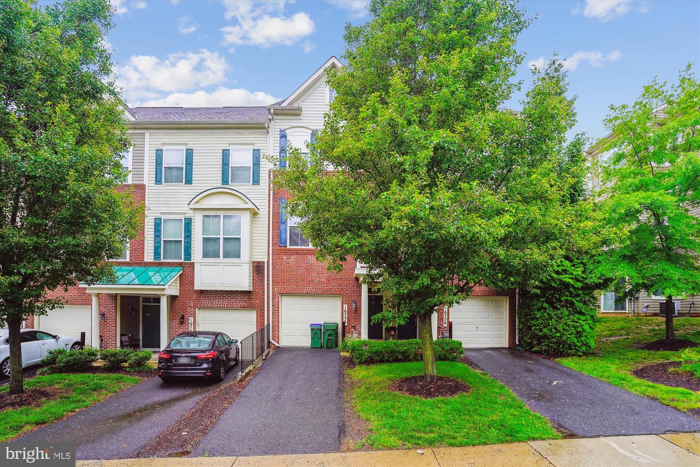 16758 BLACKJACK OAK LN, WOODBRIDGE, Virginia 22191, 2 Bedrooms Bedrooms, ,2 BathroomsBathrooms,Residential,For sale,16758 BLACKJACK OAK LN,VAPW2095866 MLS # VAPW2095866