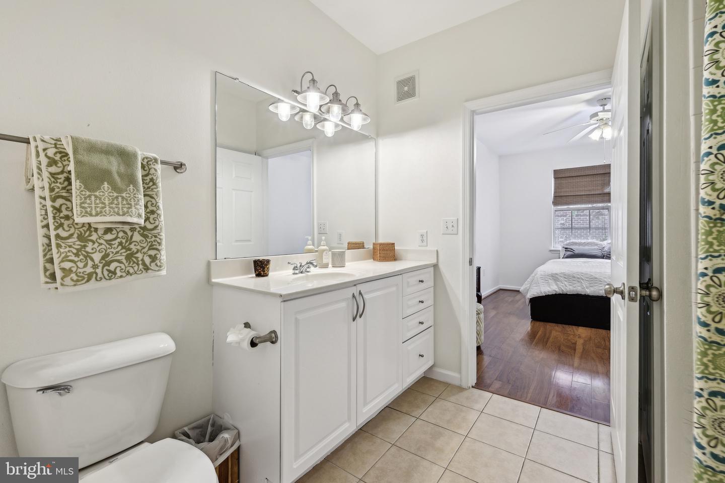 12925 CENTRE PARK CIR #106, HERNDON, Virginia 20171, 2 Bedrooms Bedrooms, ,2 BathroomsBathrooms,Residential,For sale,12925 CENTRE PARK CIR #106,VAFX2244244 MLS # VAFX2244244