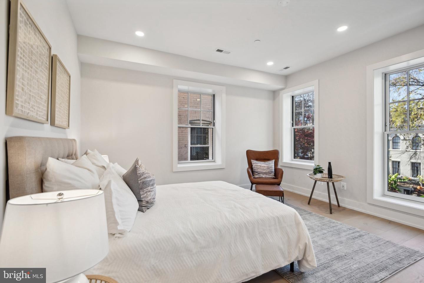 1748 LANIER PL NW #2, WASHINGTON, District Of Columbia 20009, 3 Bedrooms Bedrooms, ,3 BathroomsBathrooms,Residential,For sale,1748 LANIER PL NW #2,DCDC2203262 MLS # DCDC2203262