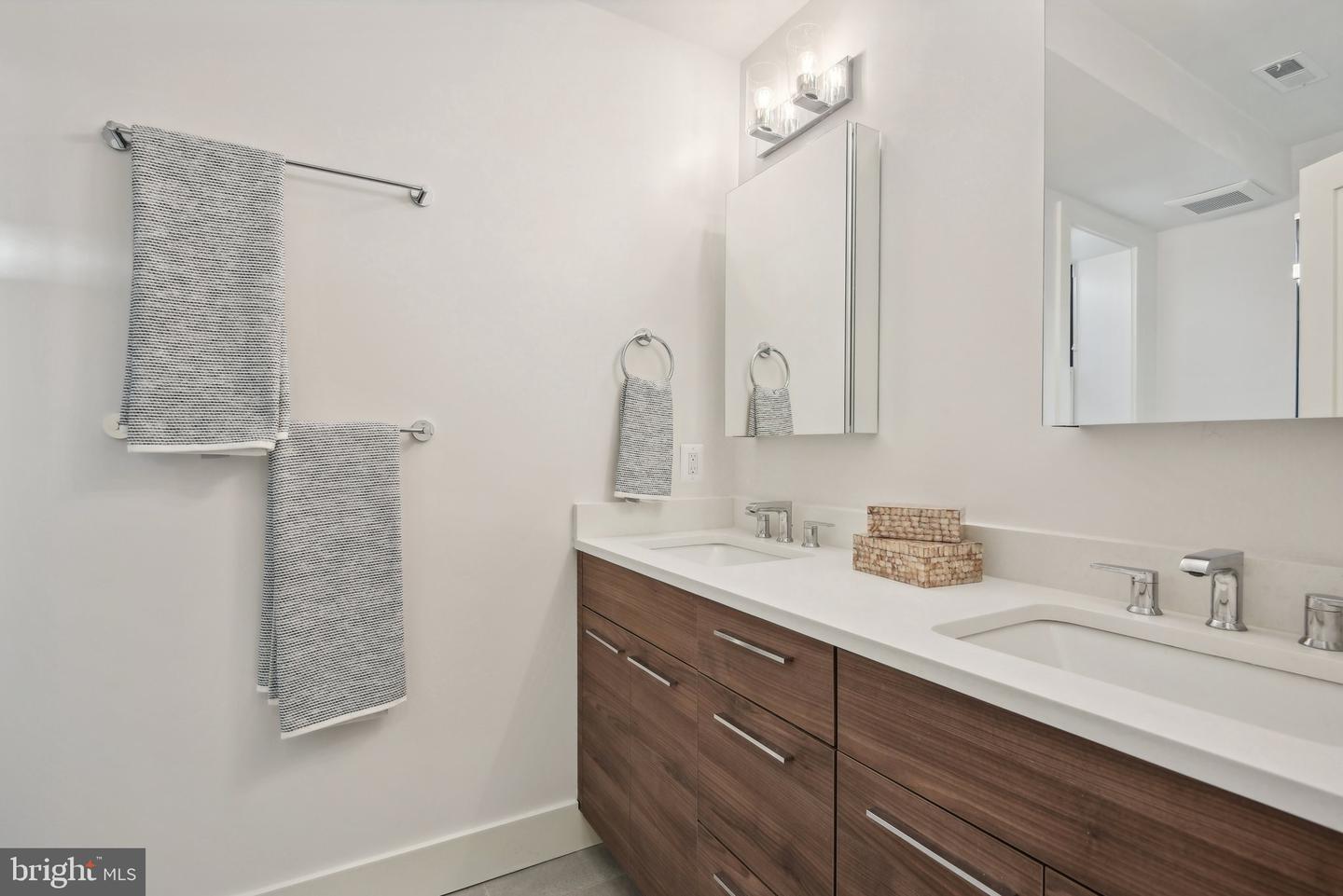 1748 LANIER PL NW #2, WASHINGTON, District Of Columbia 20009, 3 Bedrooms Bedrooms, ,3 BathroomsBathrooms,Residential,For sale,1748 LANIER PL NW #2,DCDC2203262 MLS # DCDC2203262