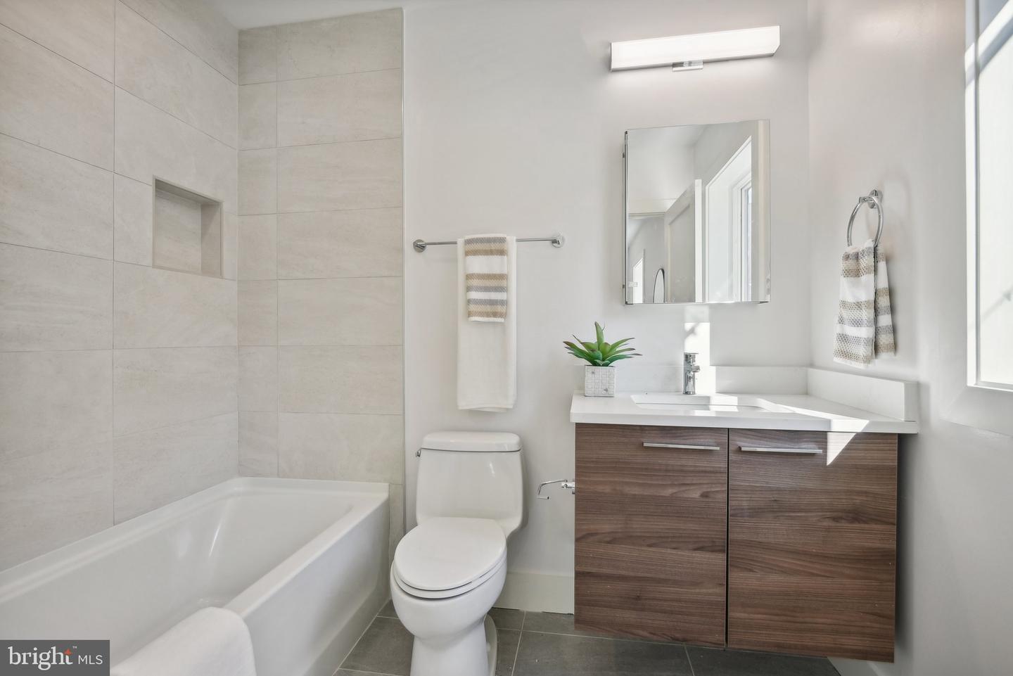 1748 LANIER PL NW #2, WASHINGTON, District Of Columbia 20009, 3 Bedrooms Bedrooms, ,3 BathroomsBathrooms,Residential,For sale,1748 LANIER PL NW #2,DCDC2203262 MLS # DCDC2203262