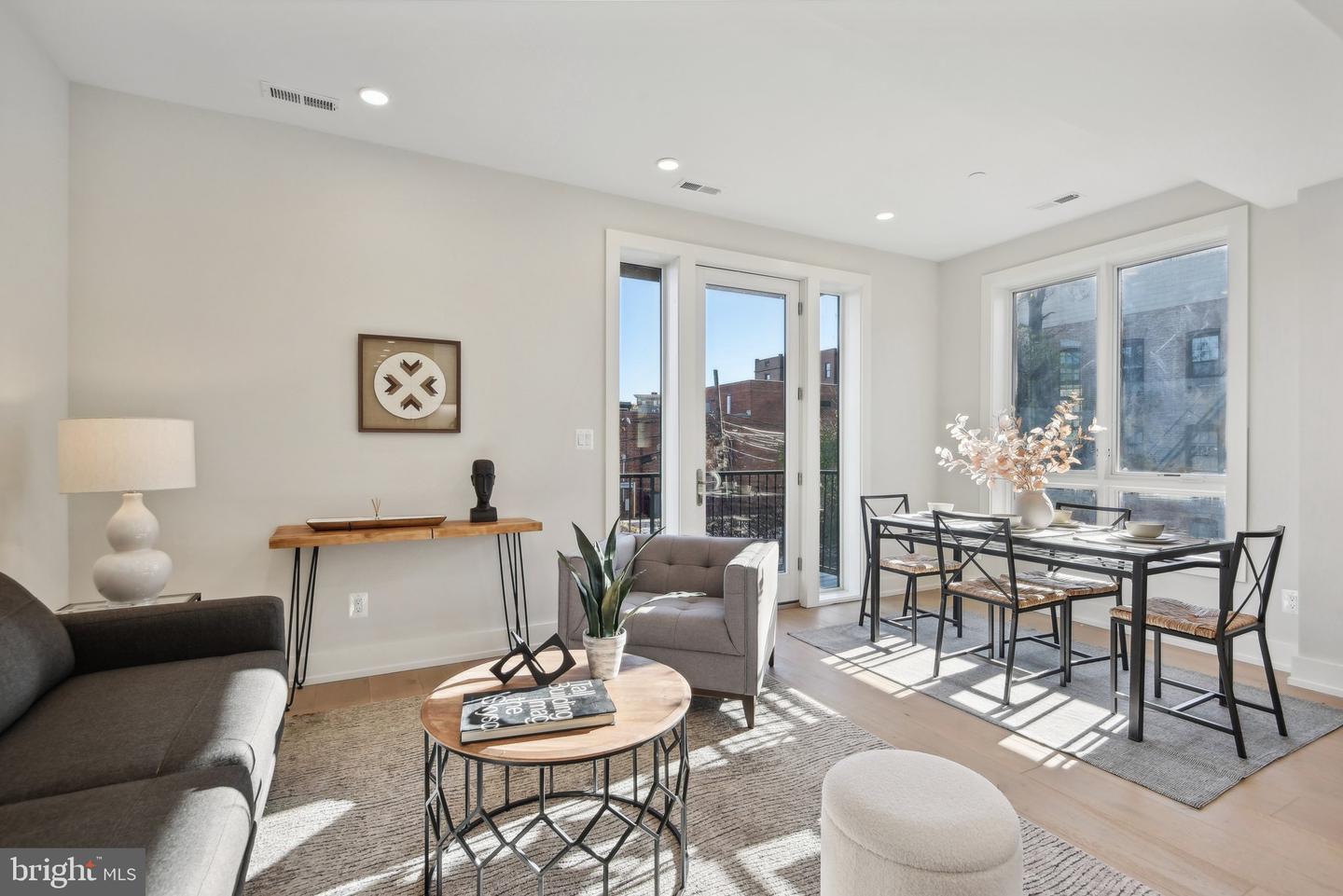 1748 LANIER PL NW #2, WASHINGTON, District Of Columbia 20009, 3 Bedrooms Bedrooms, ,3 BathroomsBathrooms,Residential,For sale,1748 LANIER PL NW #2,DCDC2203262 MLS # DCDC2203262