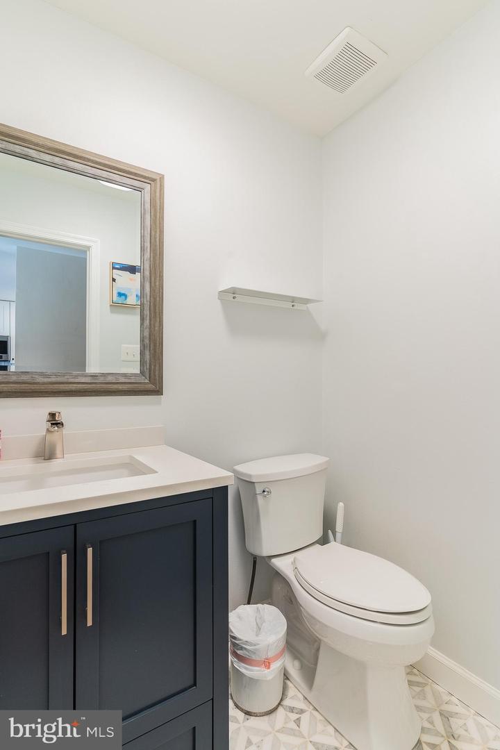 4007 LAKE GLEN RD, FAIRFAX, Virginia 22033, 3 Bedrooms Bedrooms, ,3 BathroomsBathrooms,Residential,For sale,4007 LAKE GLEN RD,VAFX2244328 MLS # VAFX2244328