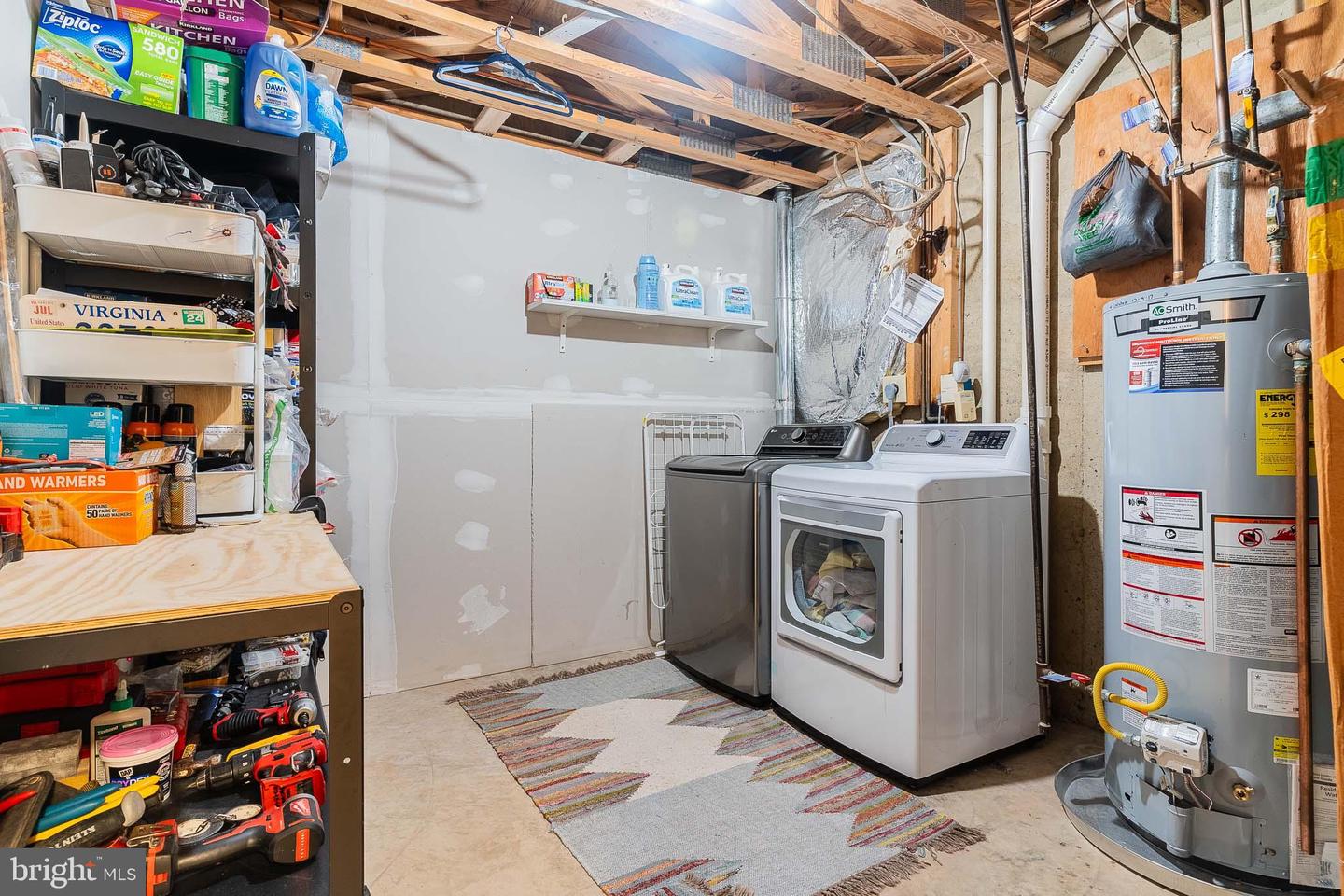 4007 LAKE GLEN RD, FAIRFAX, Virginia 22033, 3 Bedrooms Bedrooms, ,3 BathroomsBathrooms,Residential,For sale,4007 LAKE GLEN RD,VAFX2244328 MLS # VAFX2244328